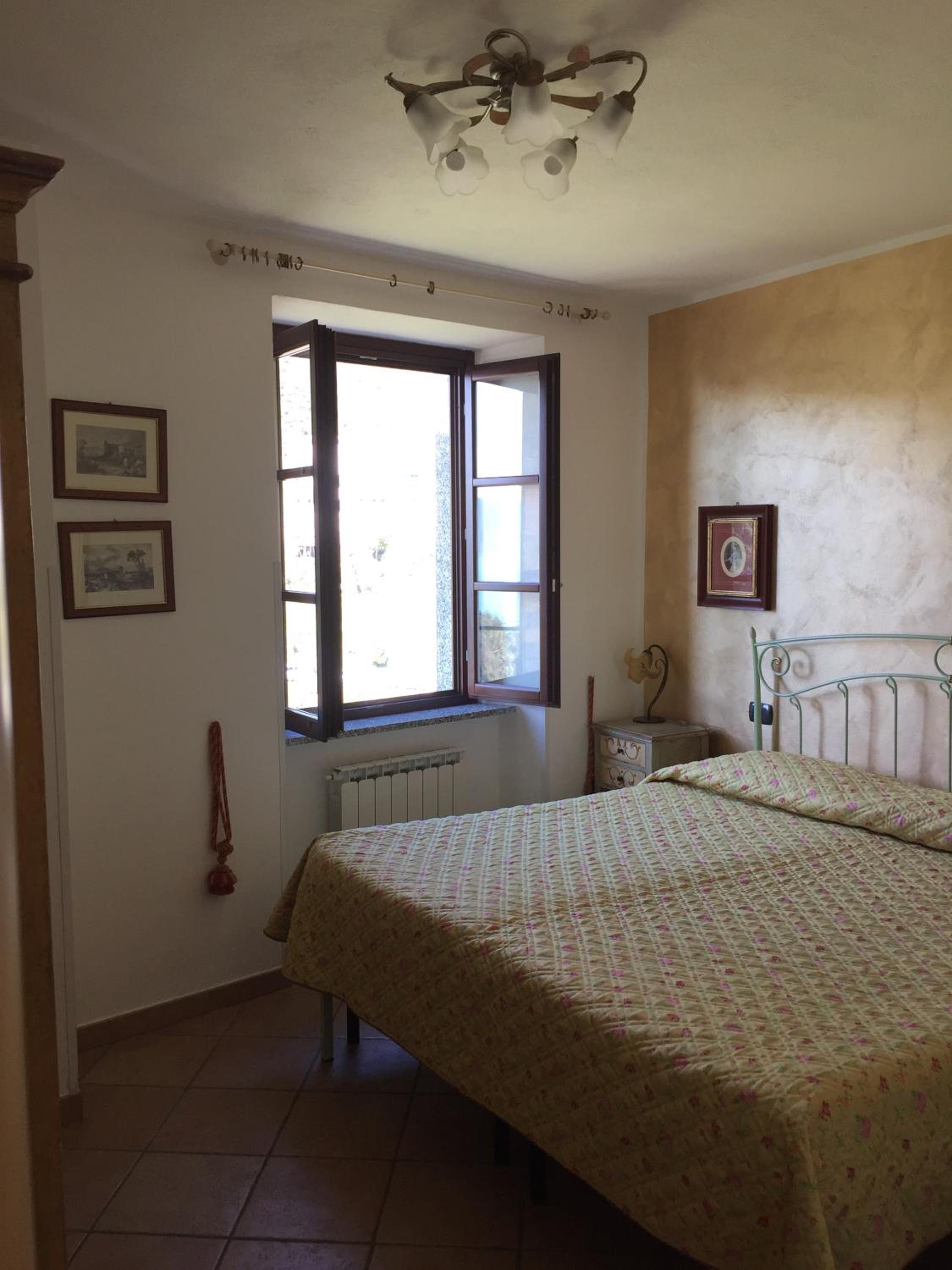 Apartment - Via Fieschi 160