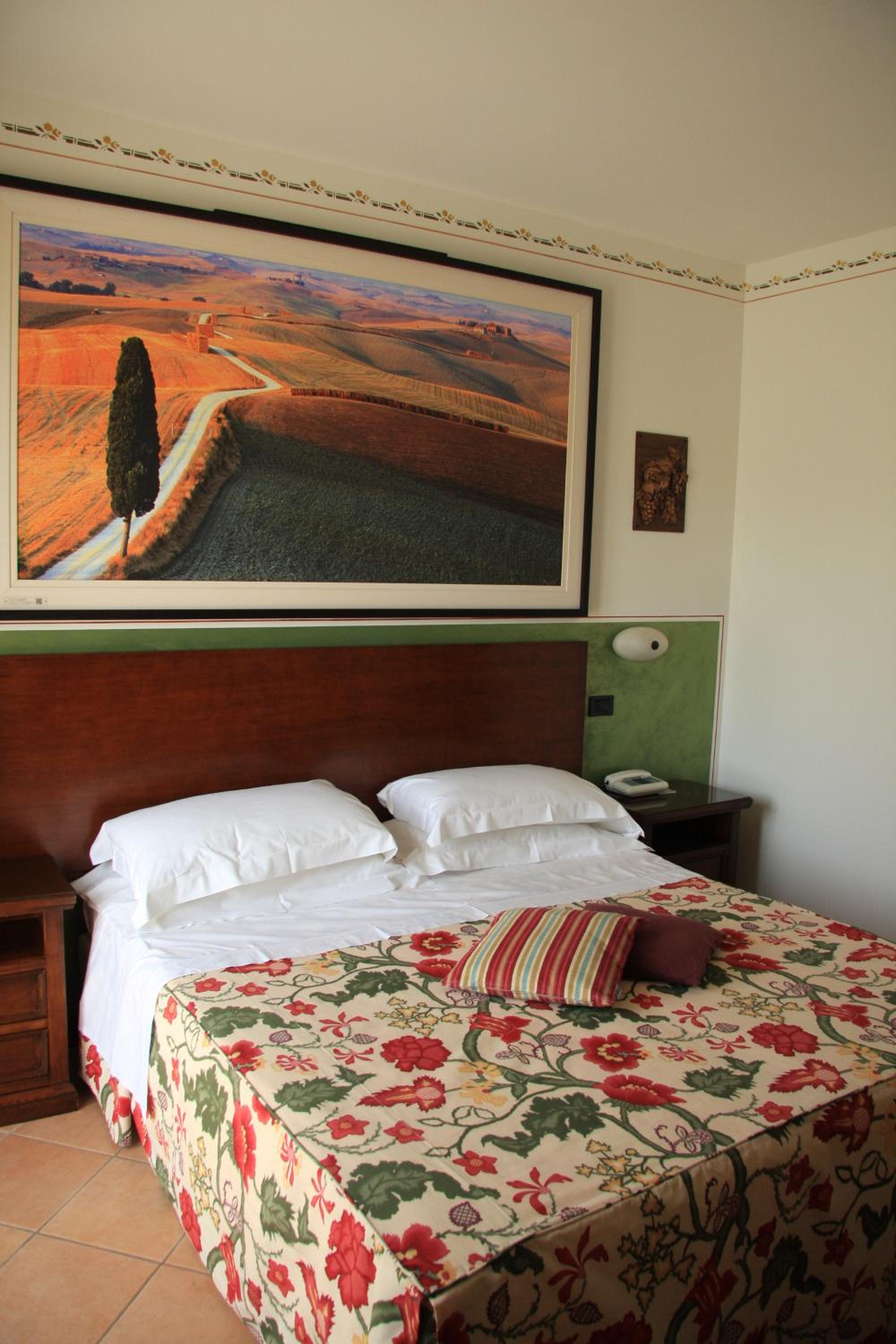 Double Room - Photo 3
