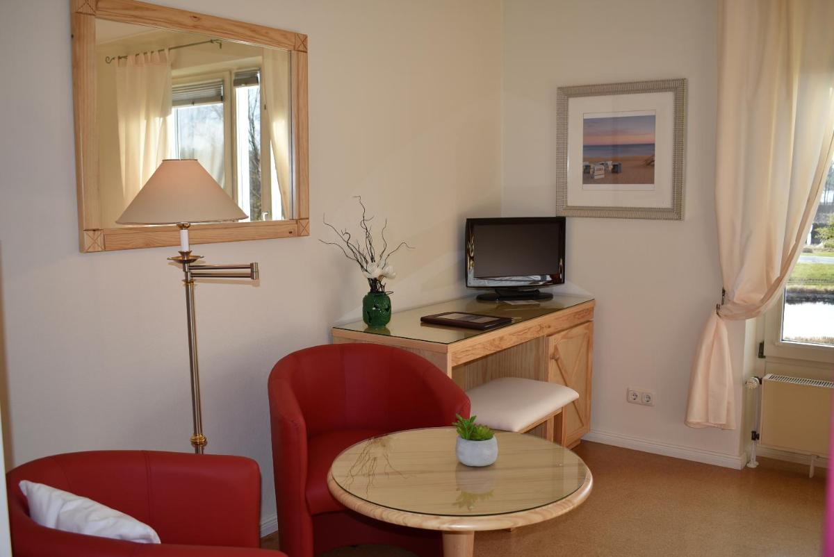 Comfort Double Room with Lake View - Photo 3
