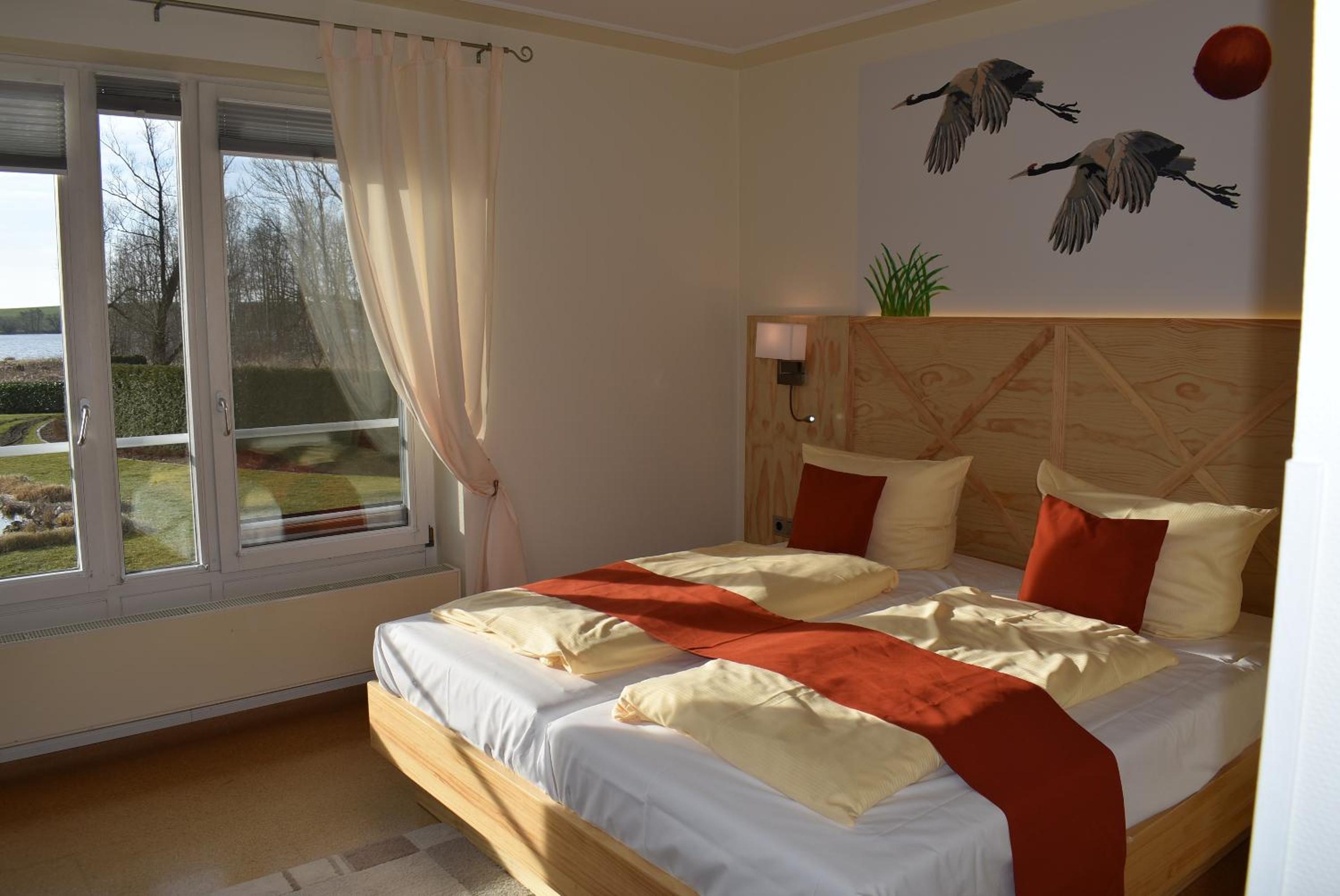 Comfort Double Room with Lake View - Photo 6