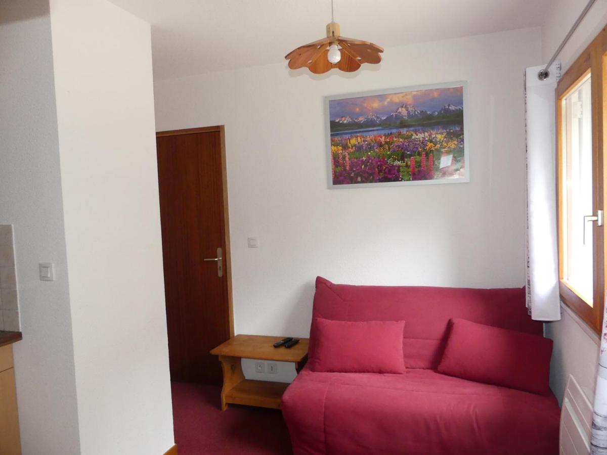 One-Bedroom Apartment - Photo 1