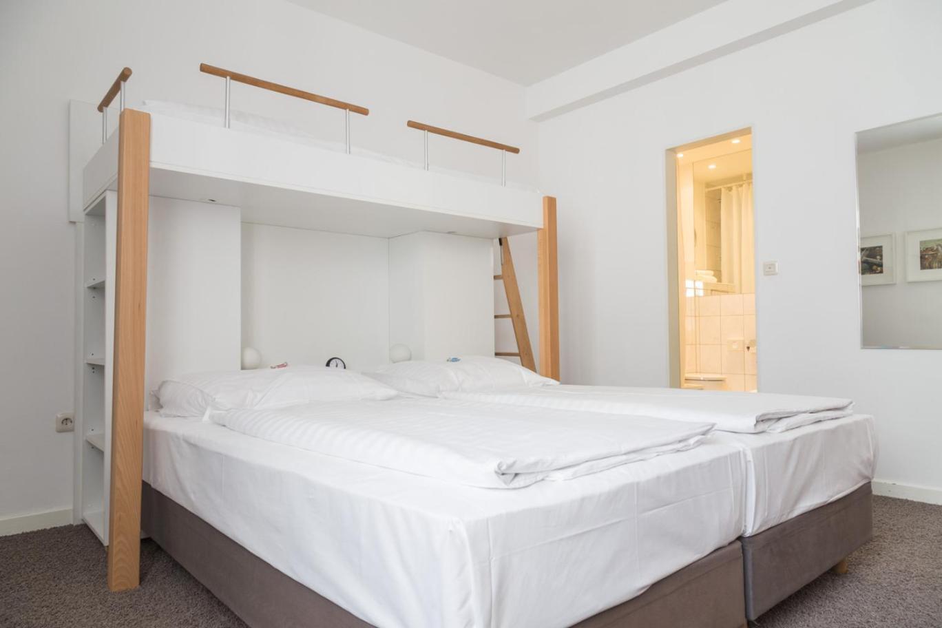 Triple Room - Photo 5