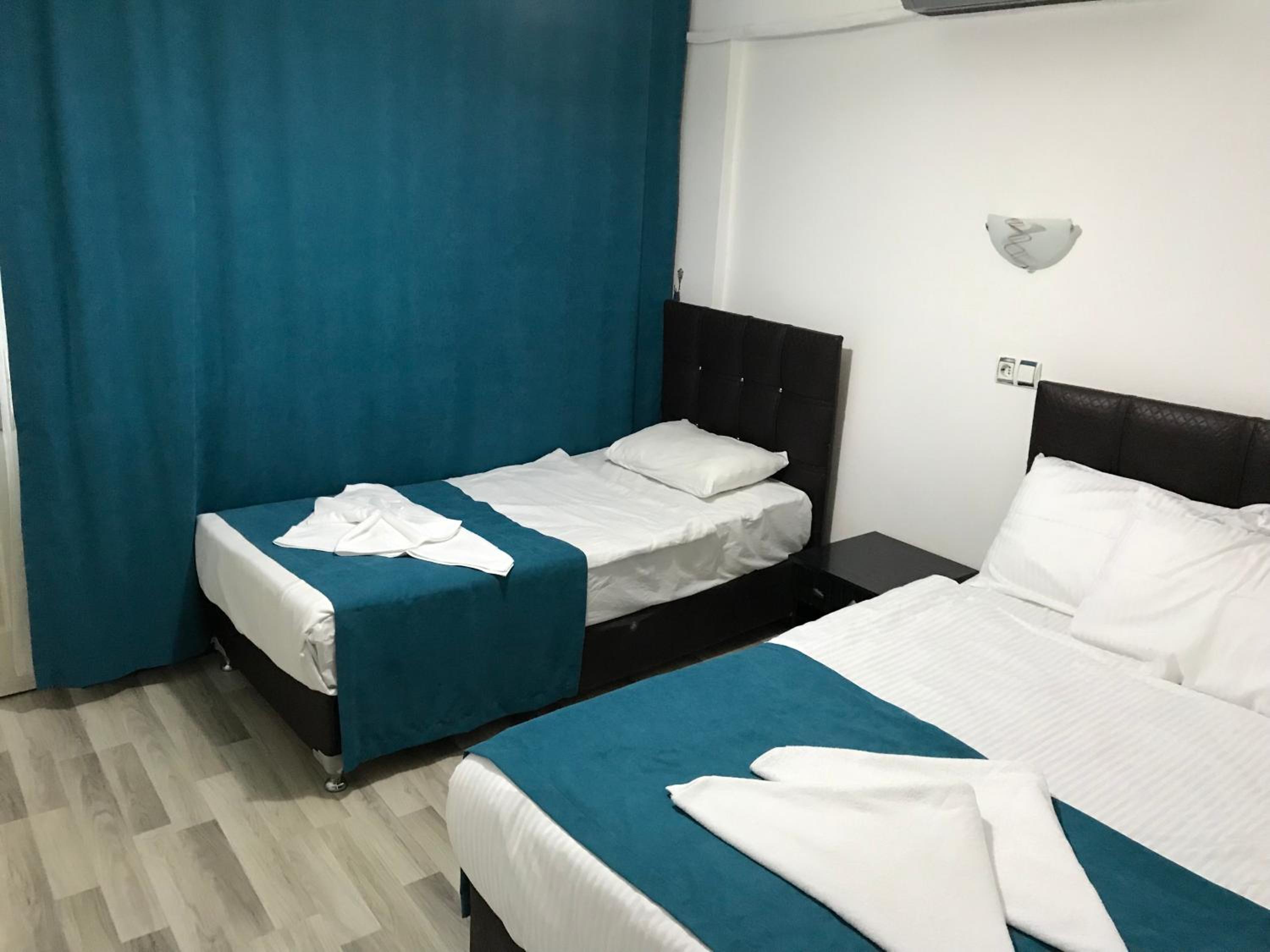 Standard Triple Room - Photo 1