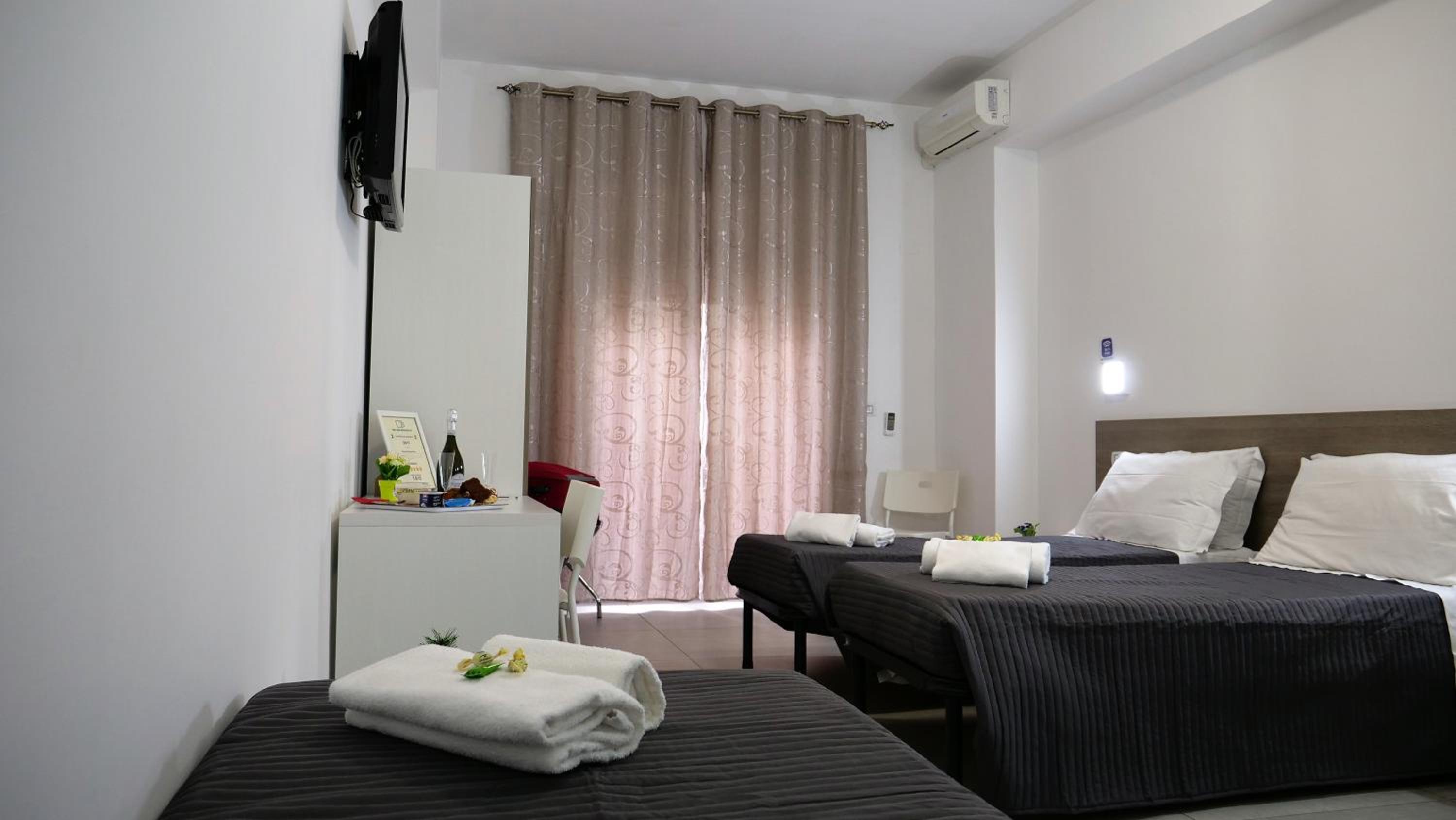 Triple Room with Balcony