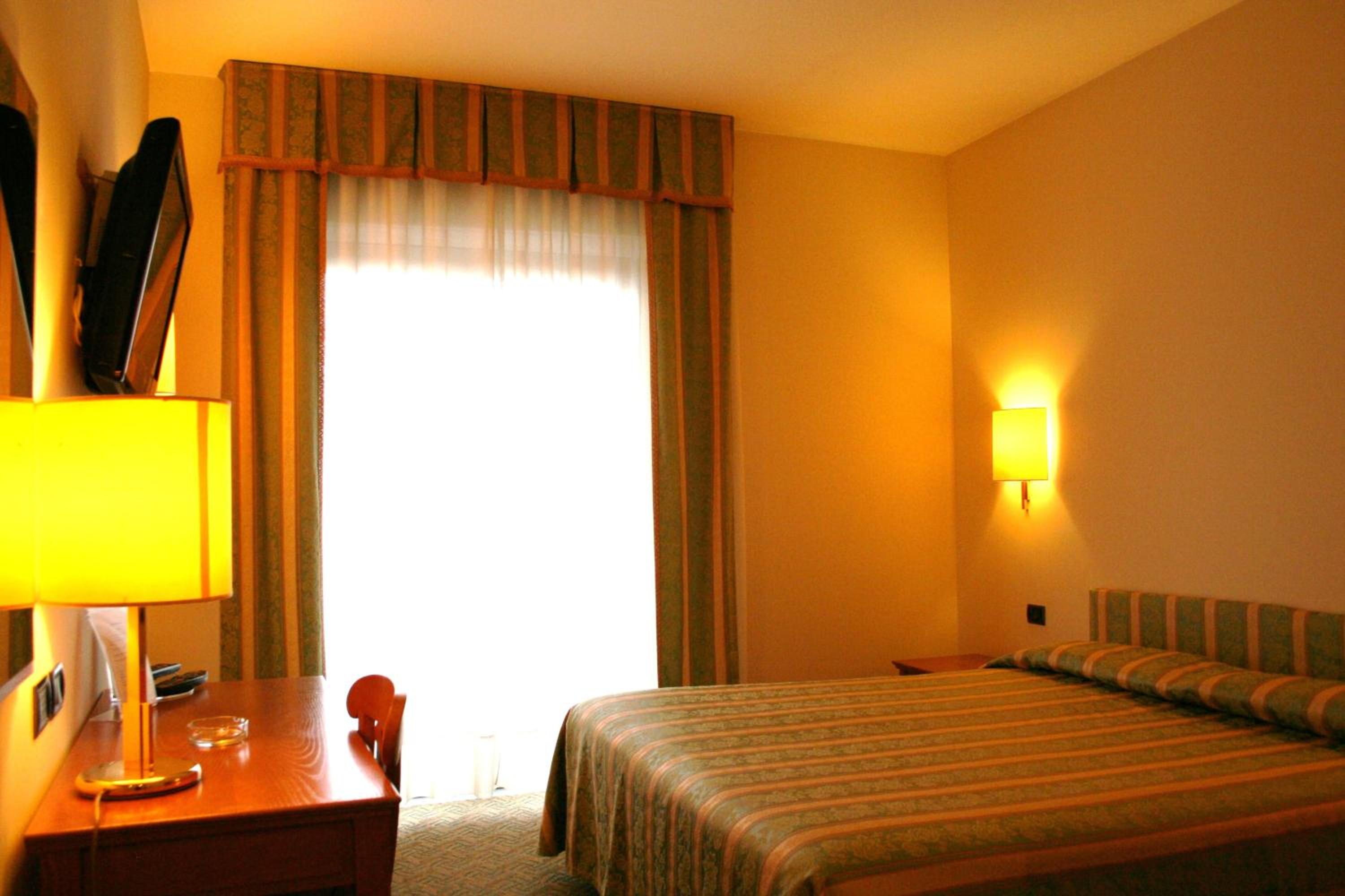 Double Room - Photo 4
