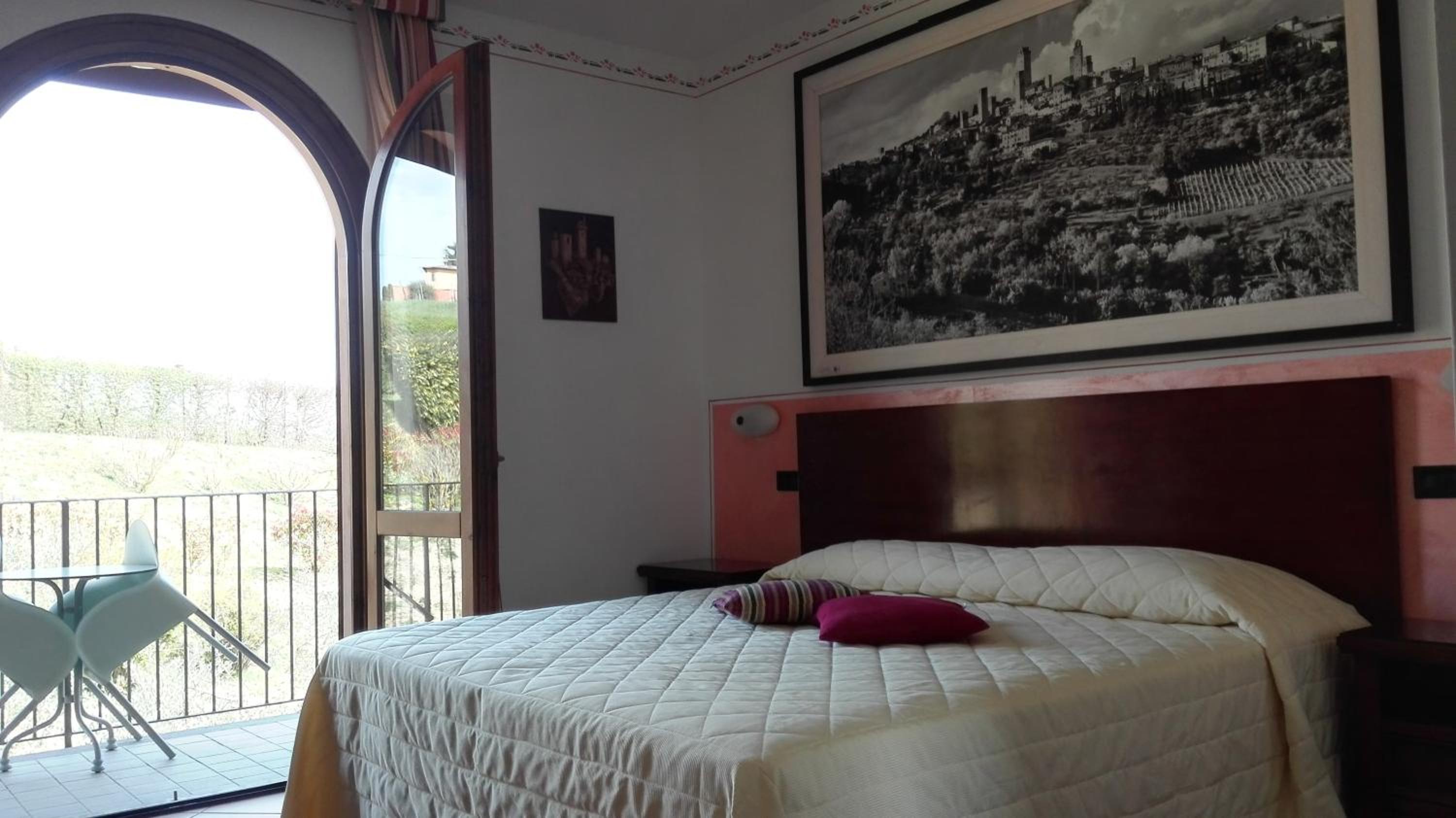 Double Room - Photo 13