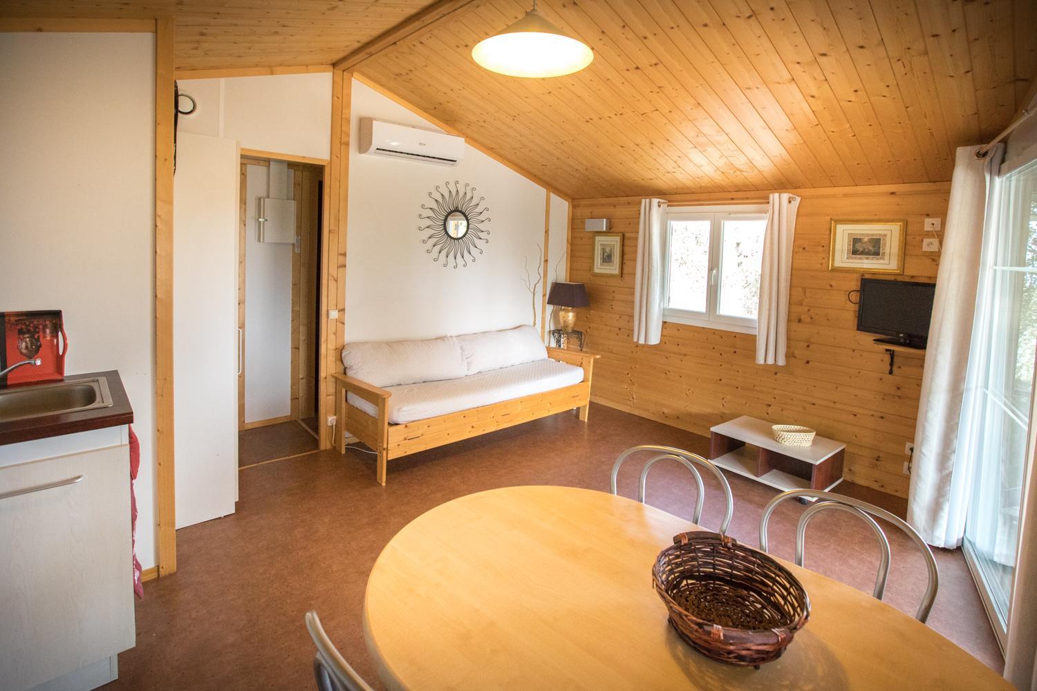 Two-Bedroom House - Photo 10