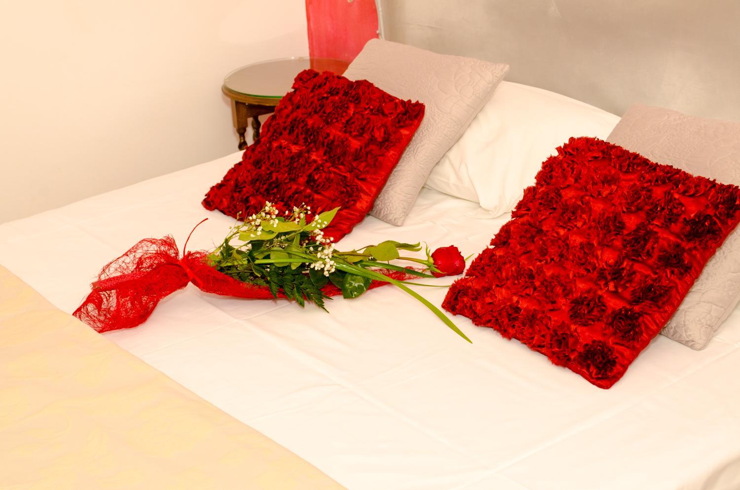 Classic Double or Twin Room - Photo 8