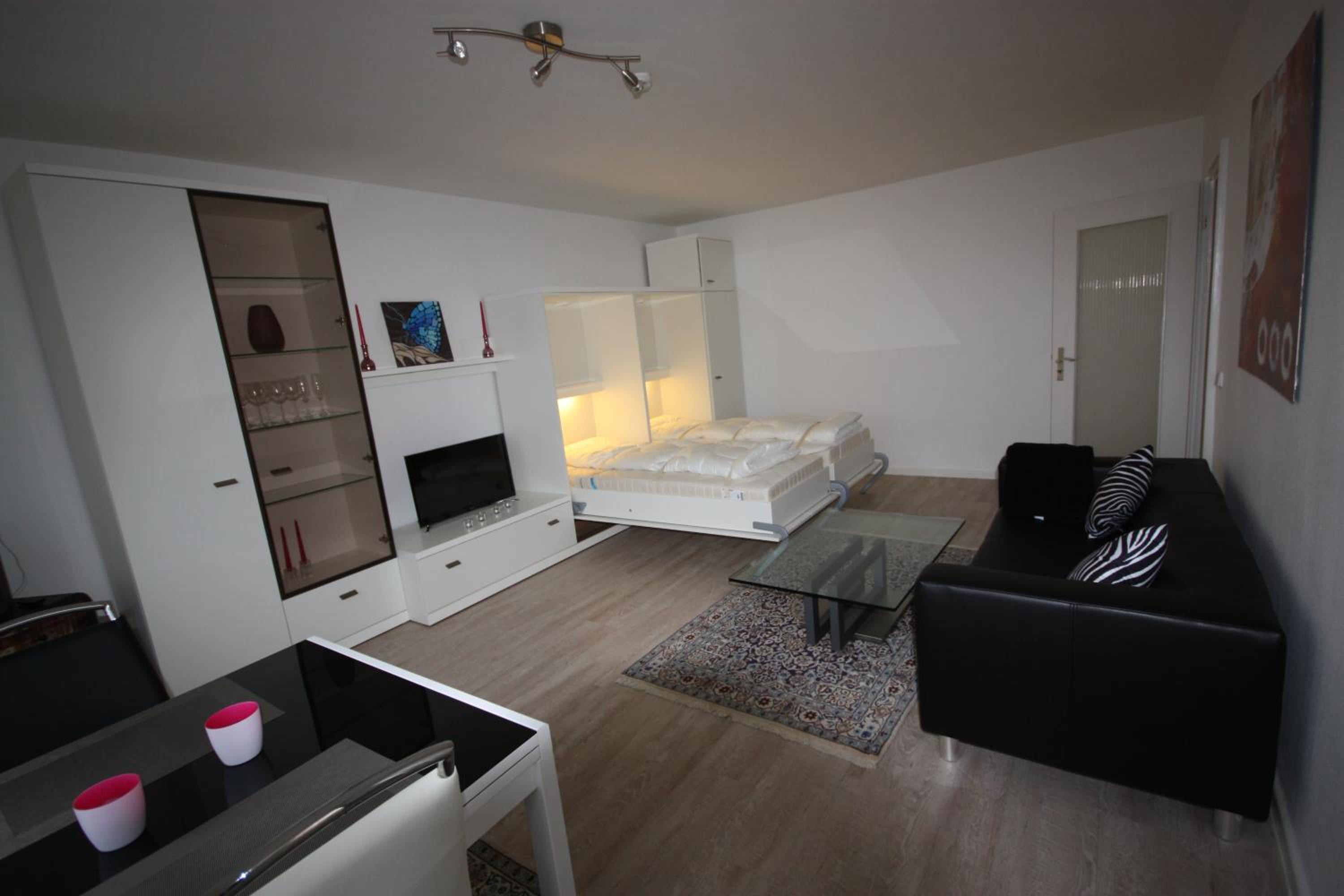 Apartment photo 1