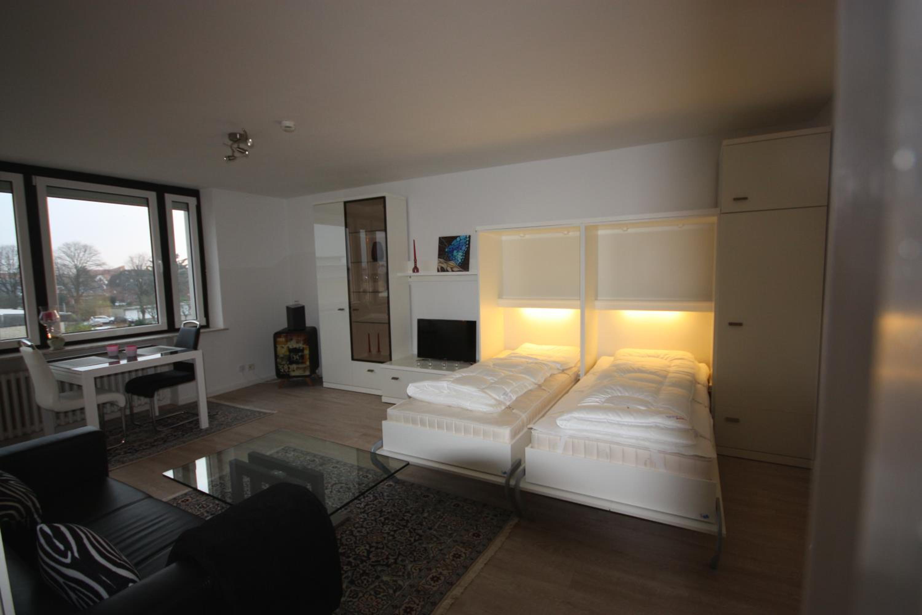 Apartment photo 2