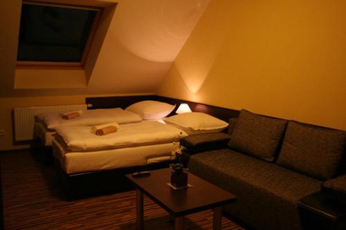 Apartment photo 2