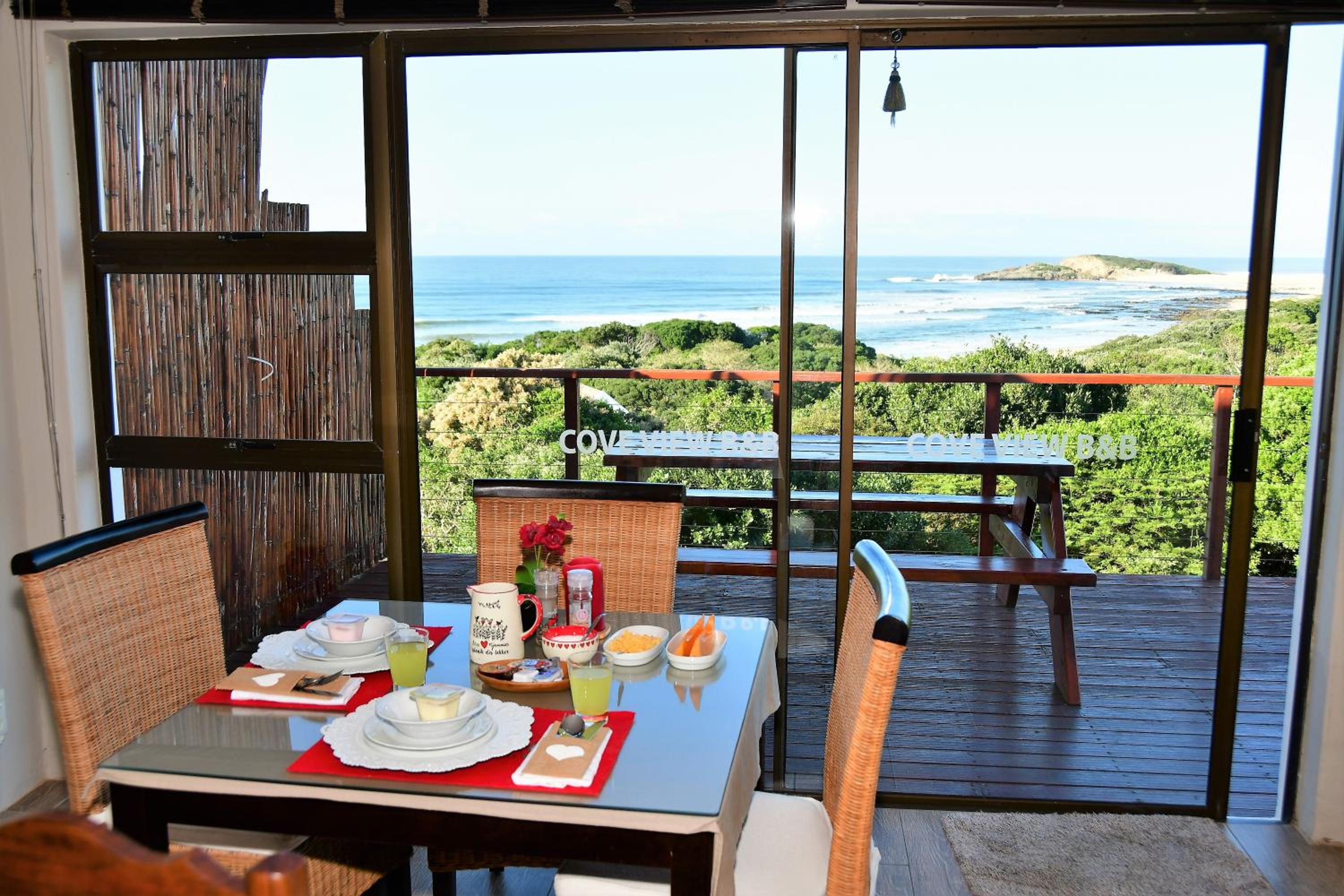 Queen Suite with Sea View - Photo 12
