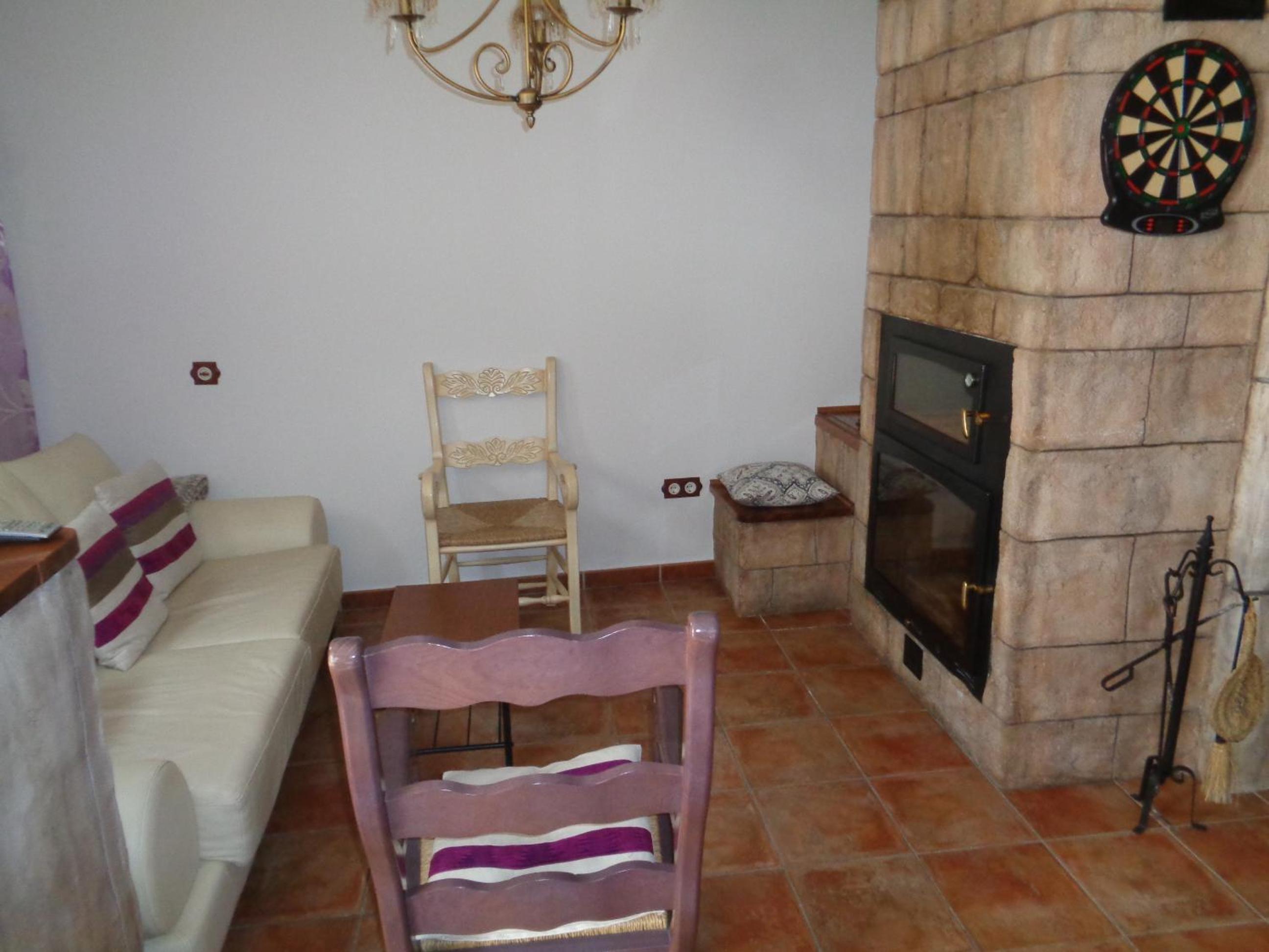 Three-Bedroom Townhouse - Photo 8