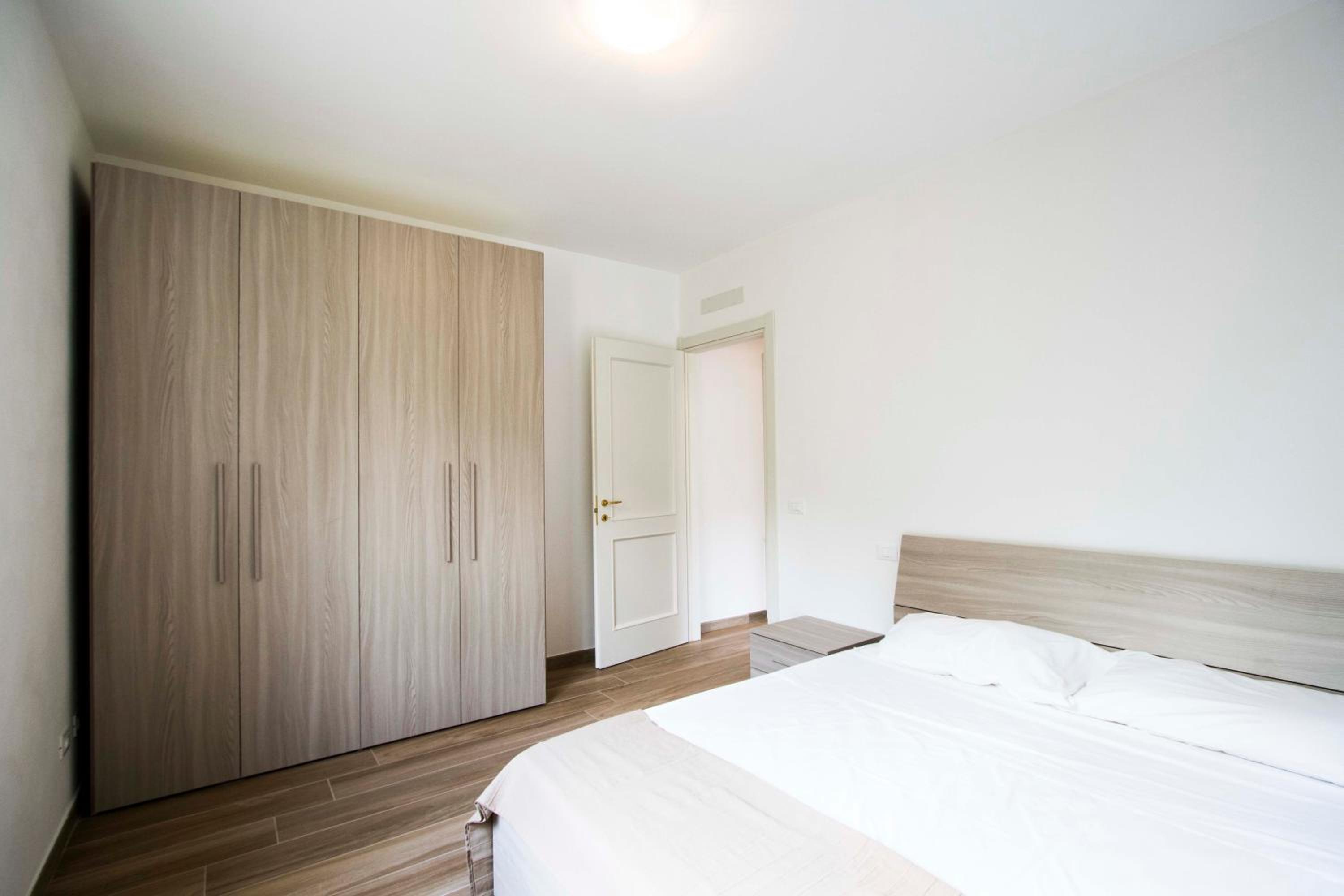 Two-Bedroom Deluxe Apartment with Balcony photo 1