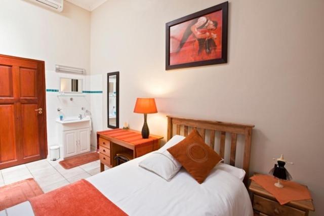 Single Room photo 1