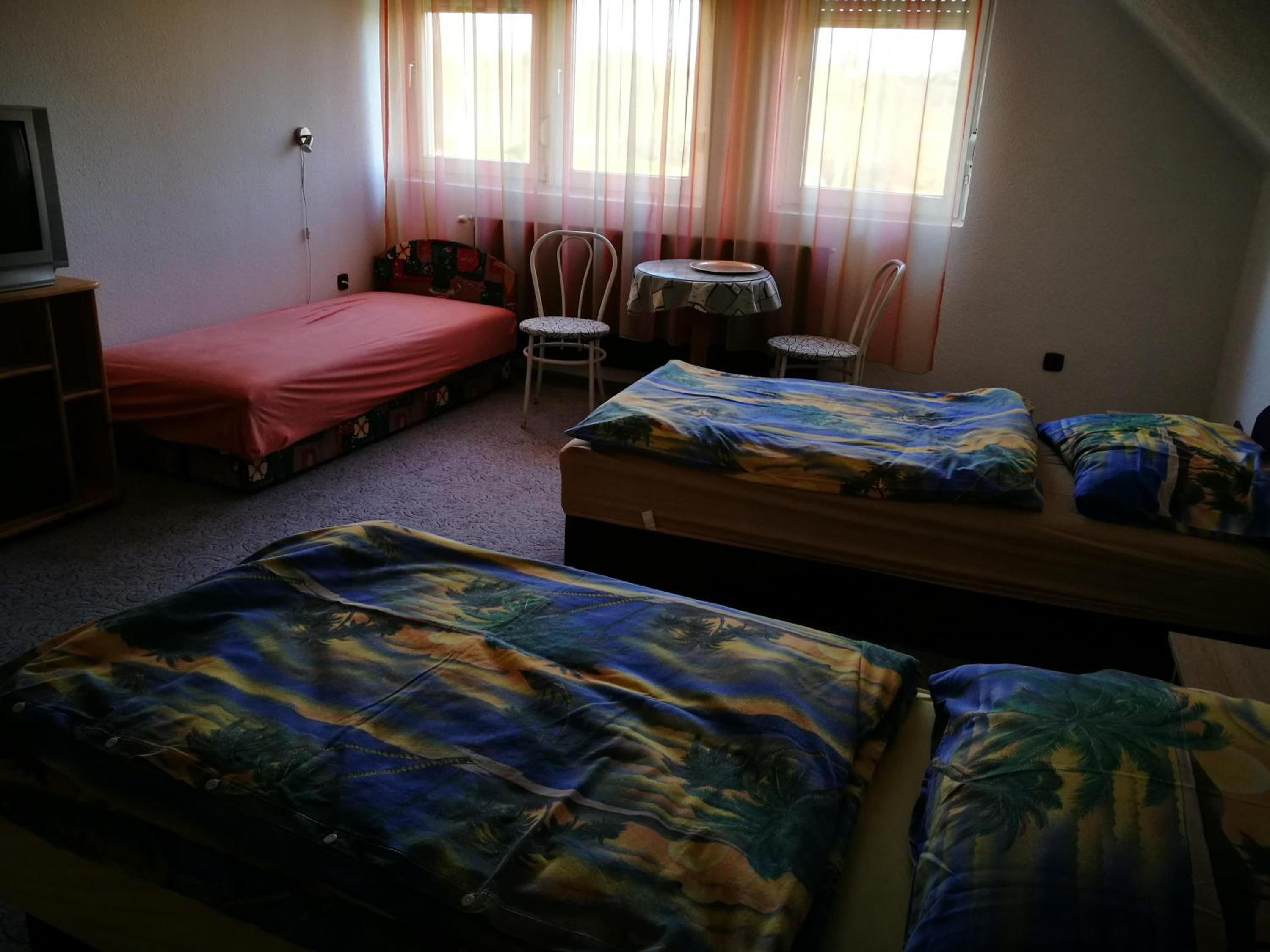 Basic Triple Room - Photo 3