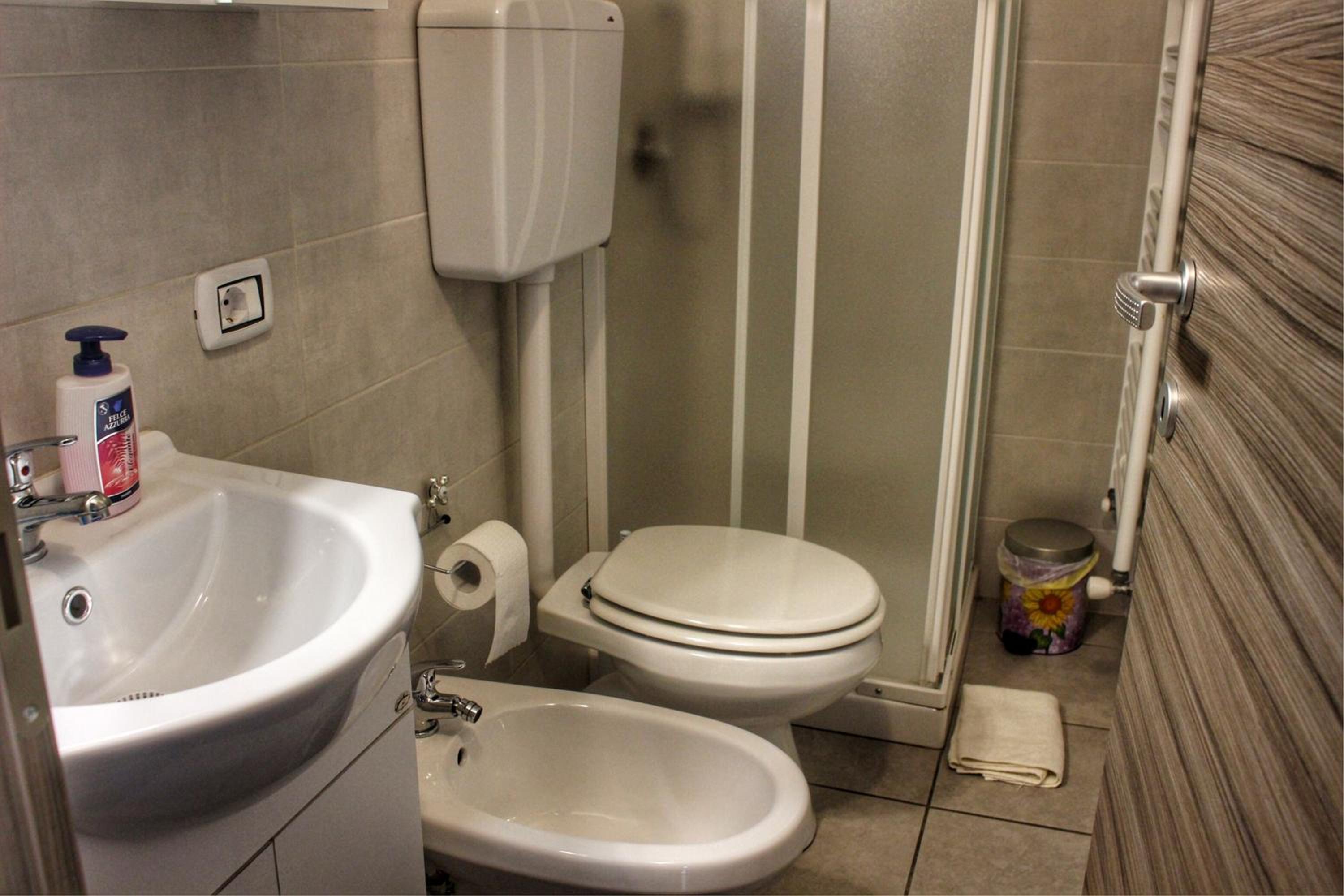 Deluxe Double Room - Photo 23