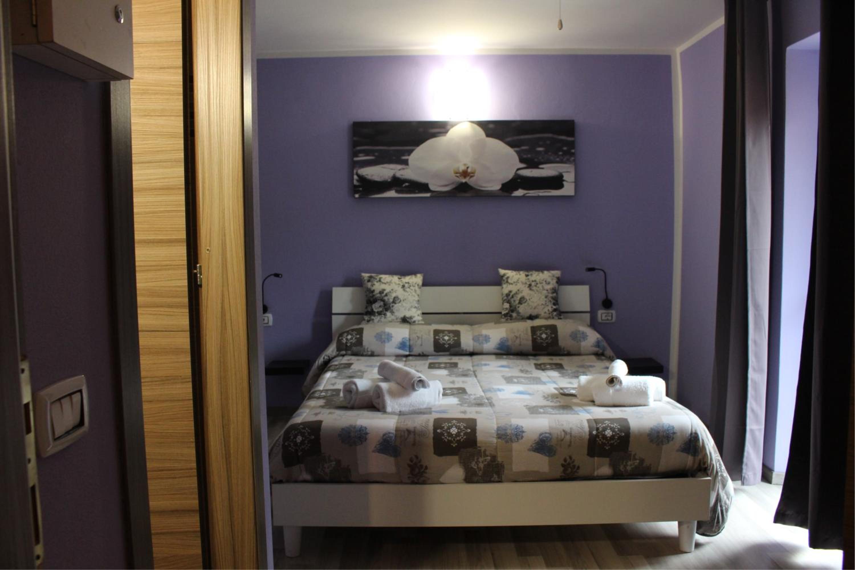 Deluxe Double Room - Photo 20