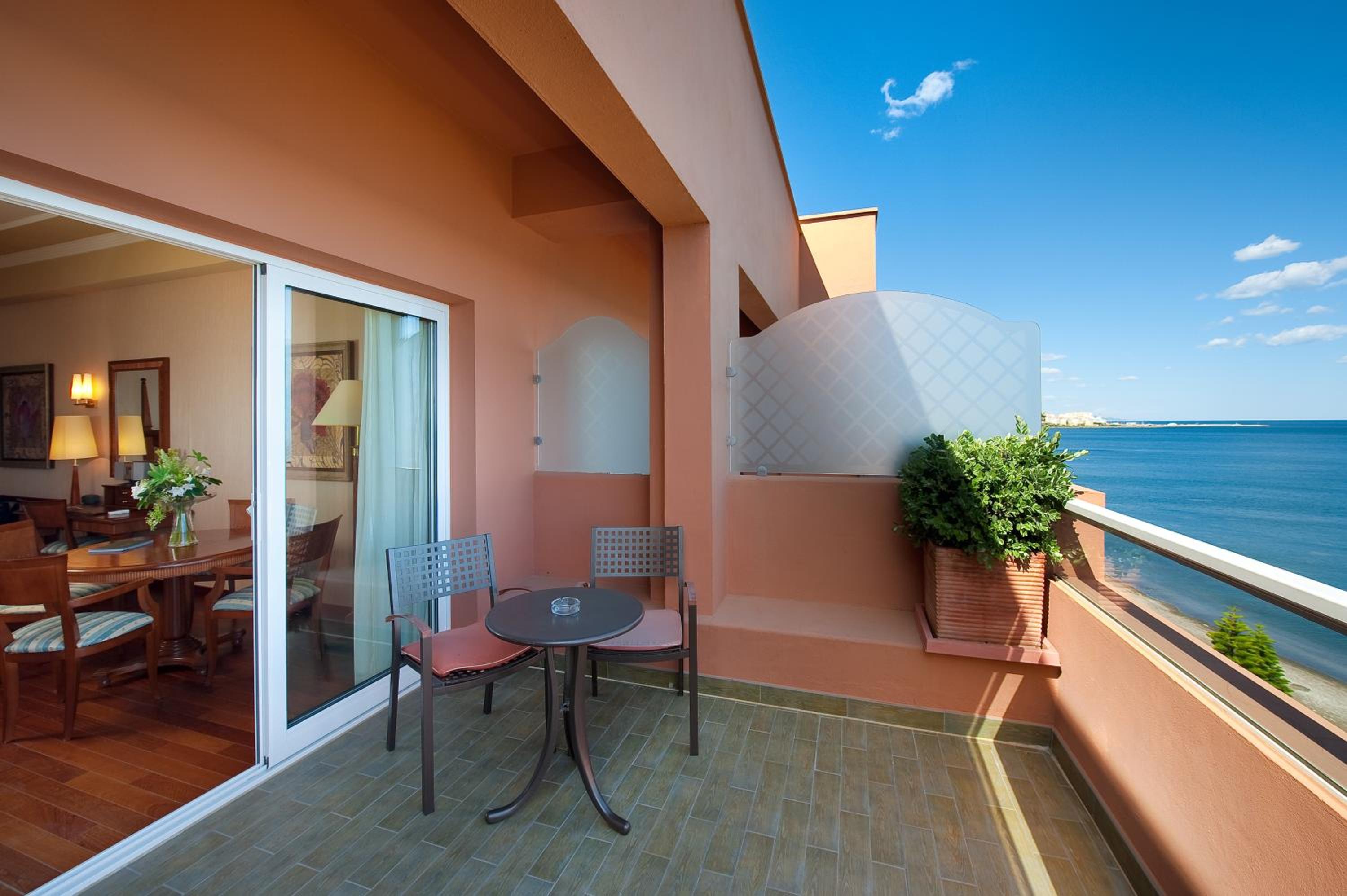 Suite Junior con Vista al Mar (3 adultos)
