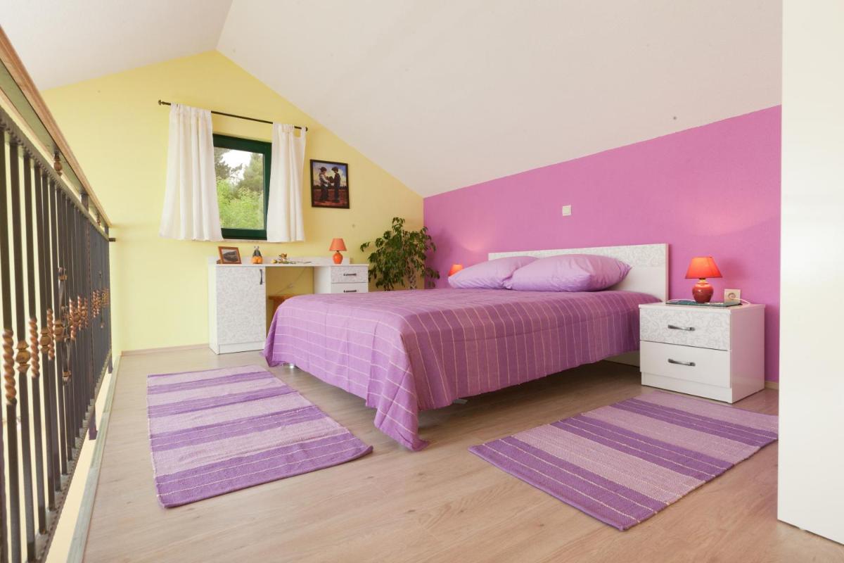 Luxury Duplex Apartment with Balcony and Sea View - Photo 23