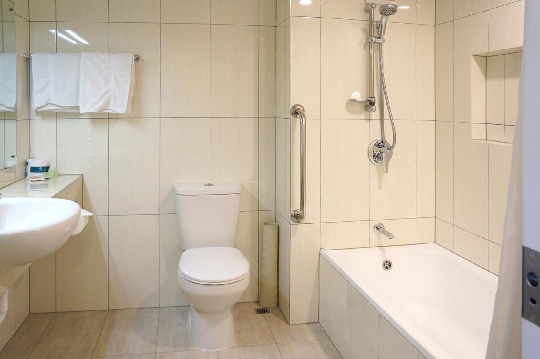 Standard Queen Room - Photo 4