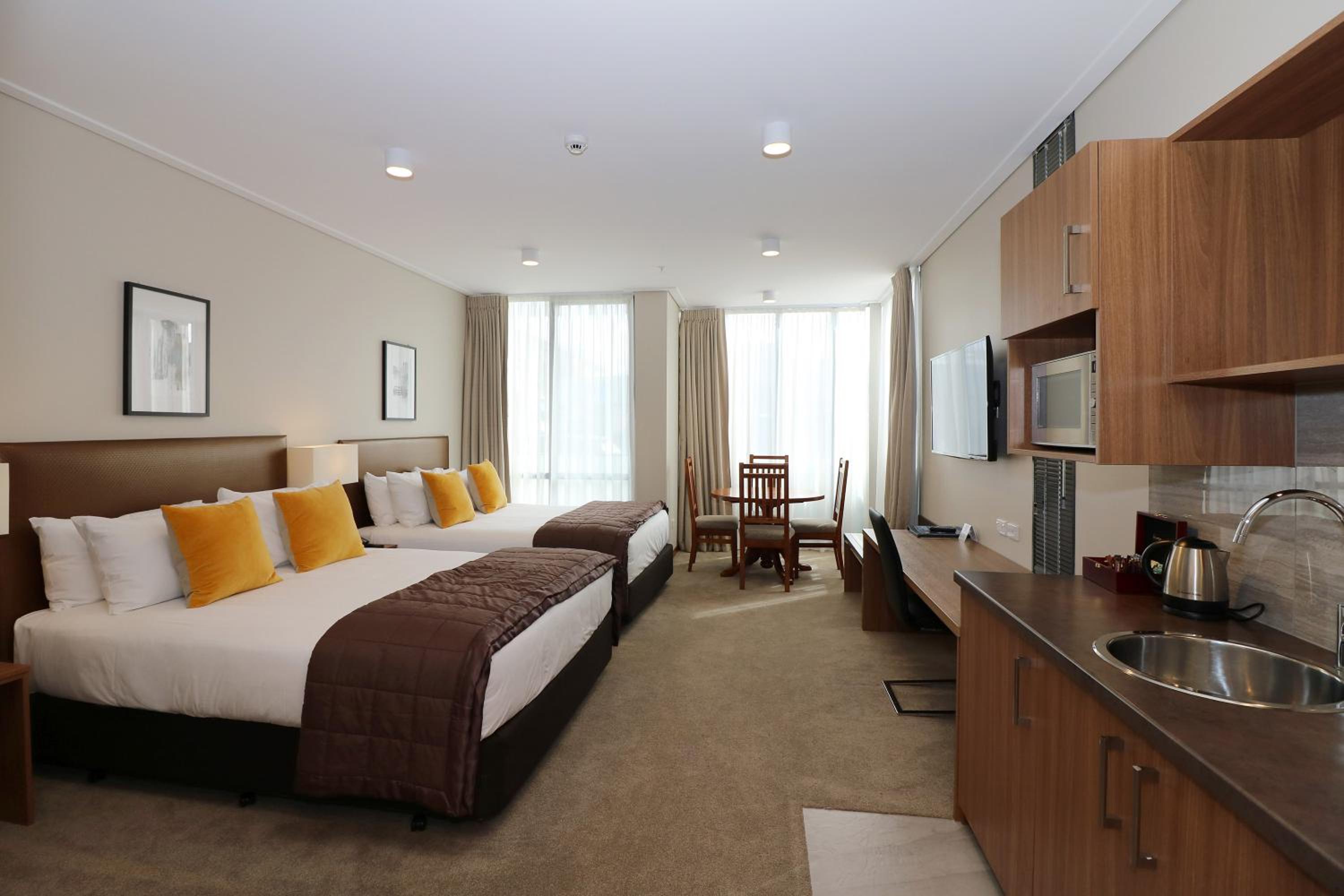 Superior Two-Bedroom Apartment - Photo 2