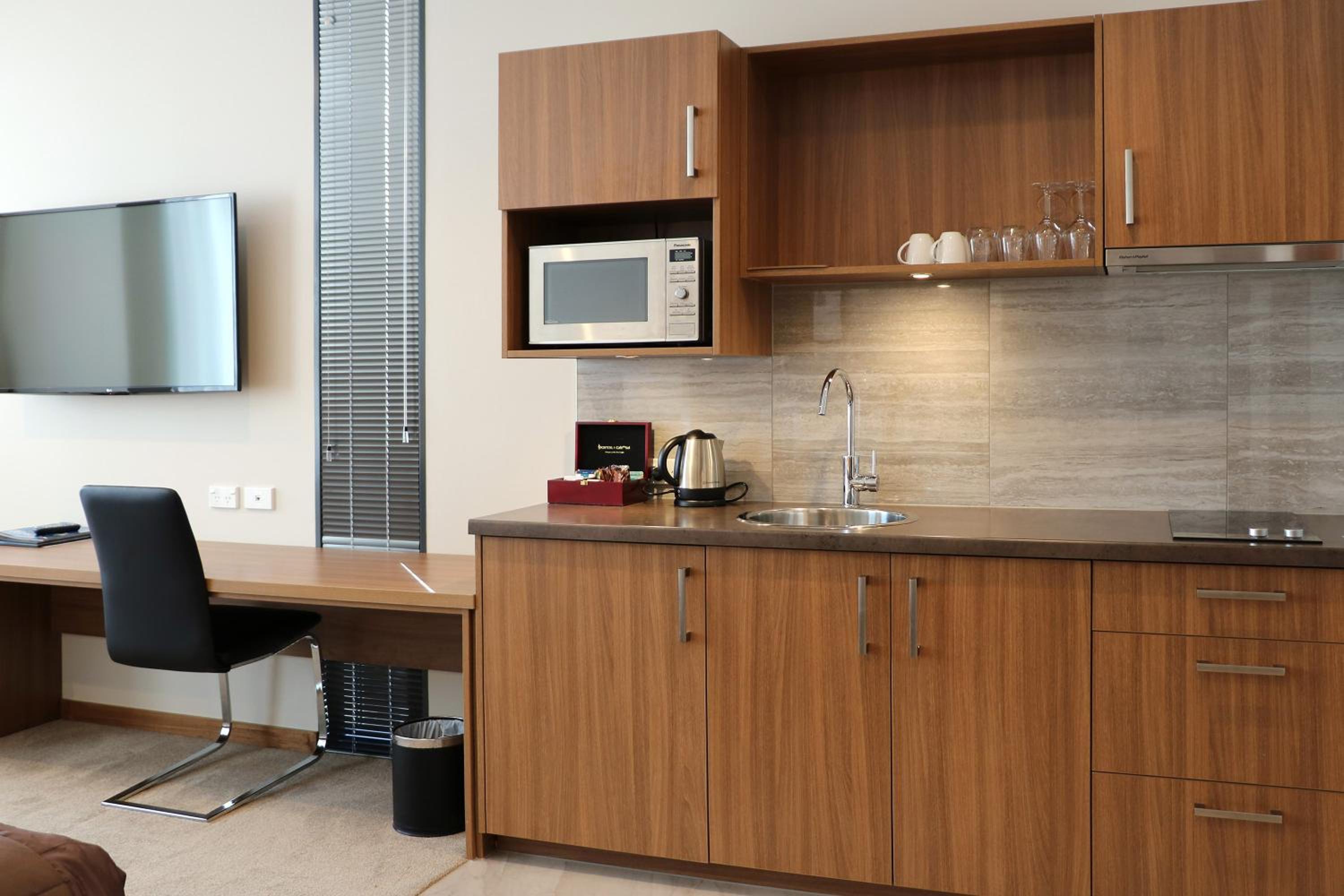 Superior Two-Bedroom Apartment - Photo 4