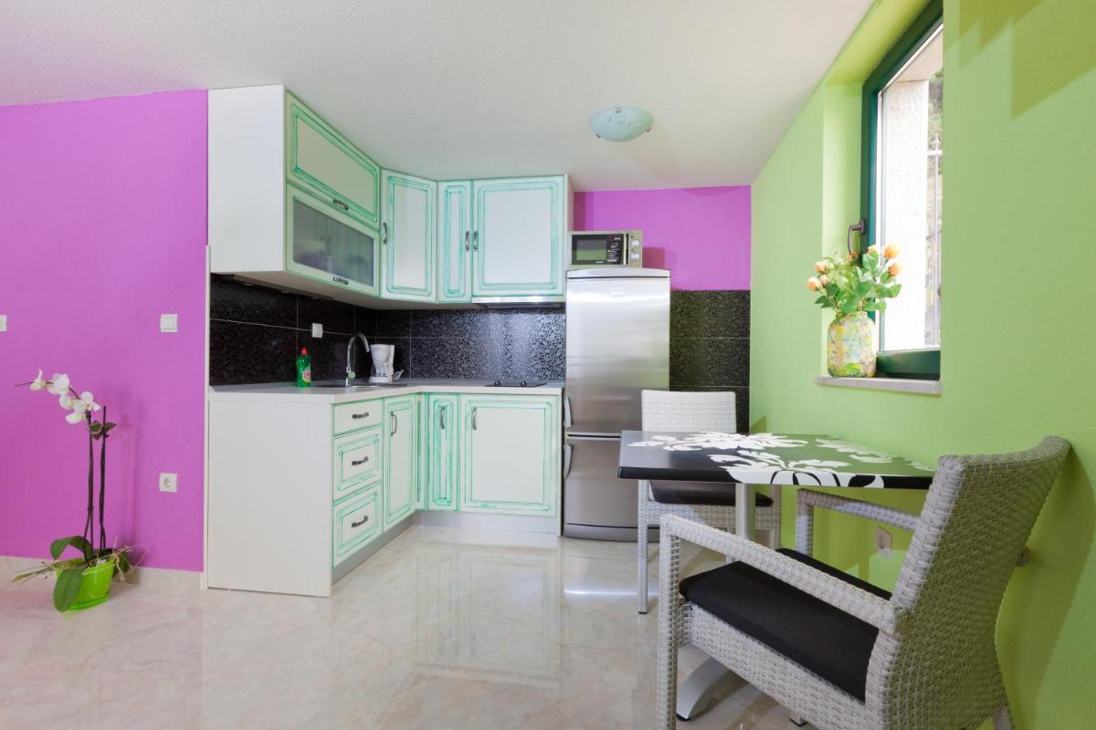 Duplex Apartment - Photo 8