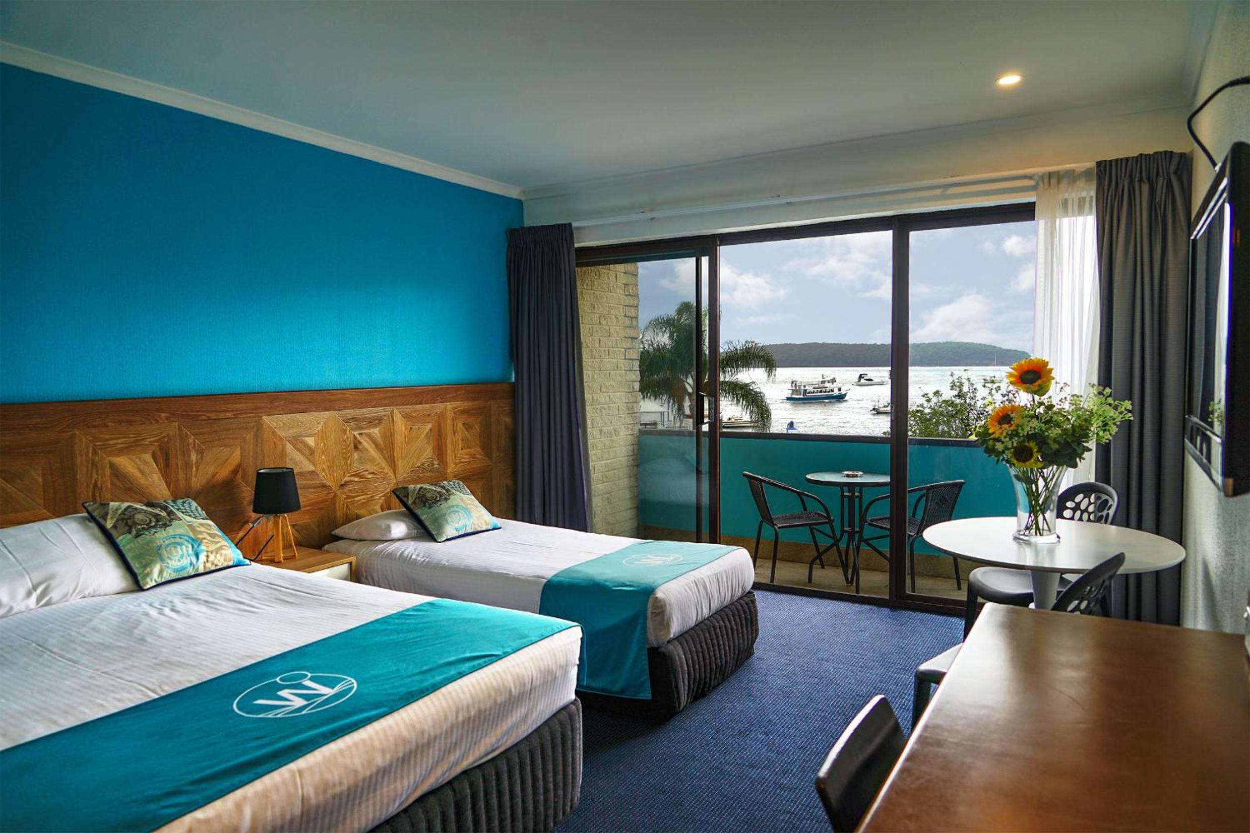 Executive Queen Room with Water View photo 1
