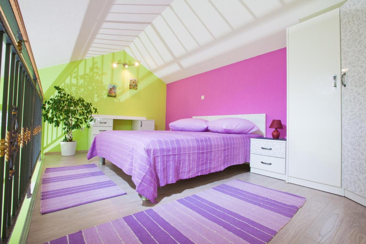 Duplex Apartment - Photo 9