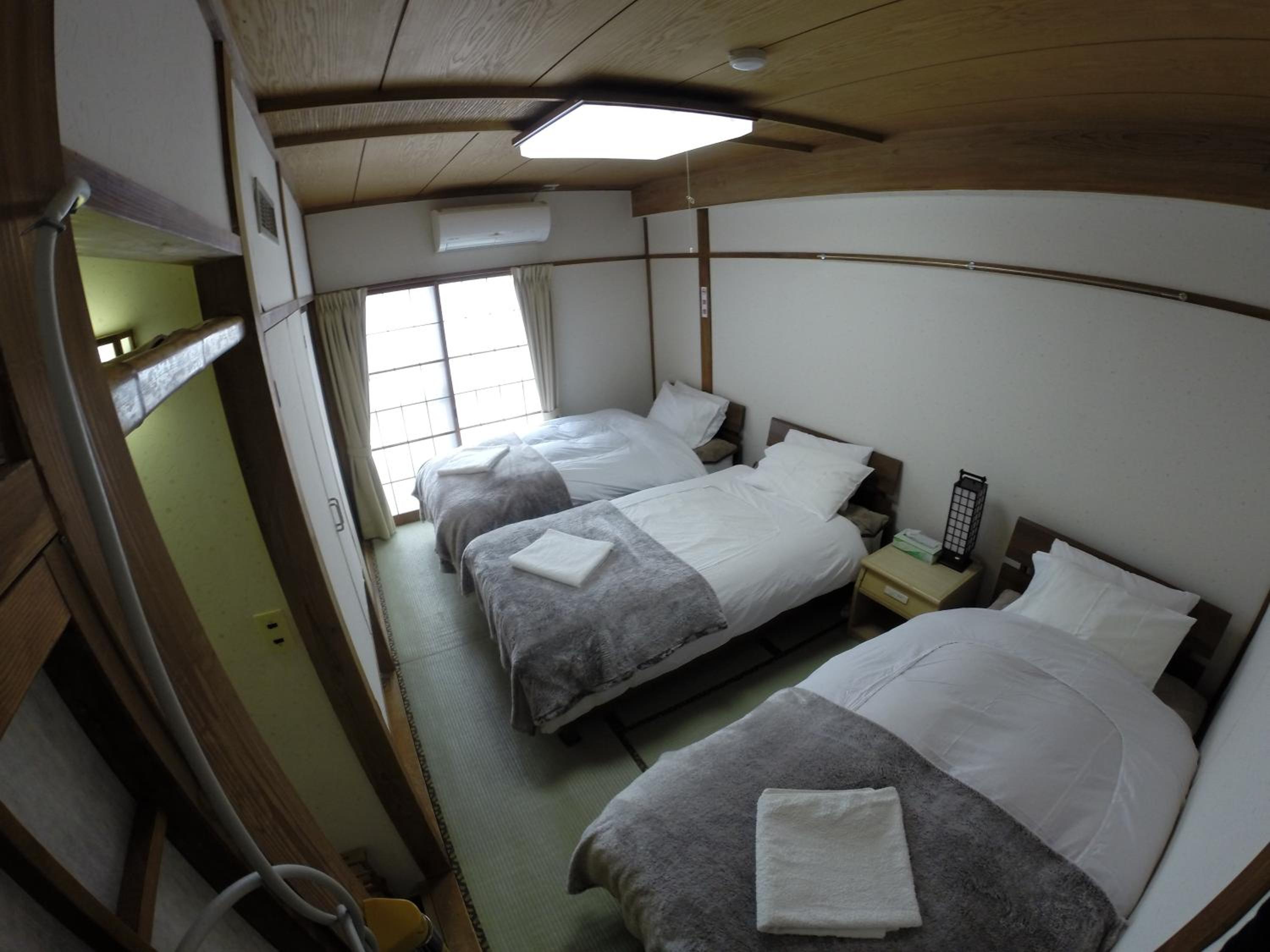 Triple Room with Shared Bathroom photo 1
