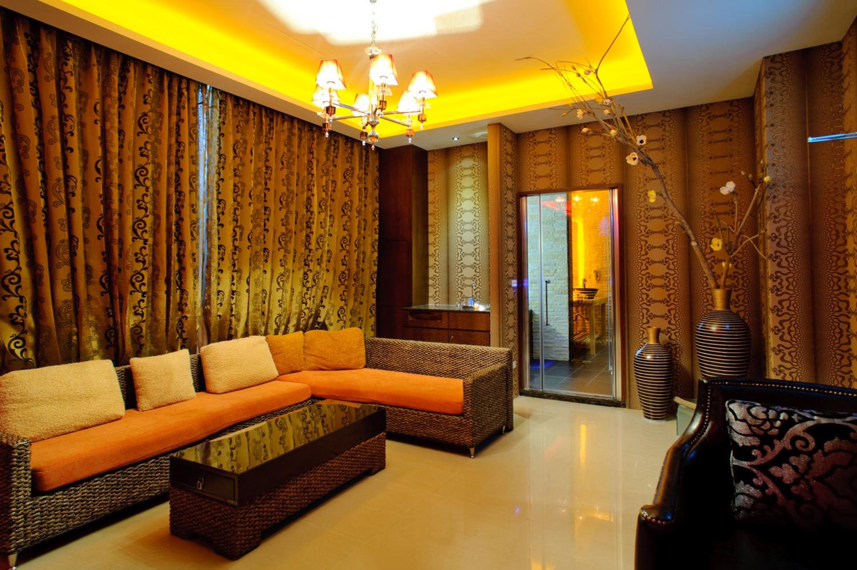 Deluxe King Room photo 1