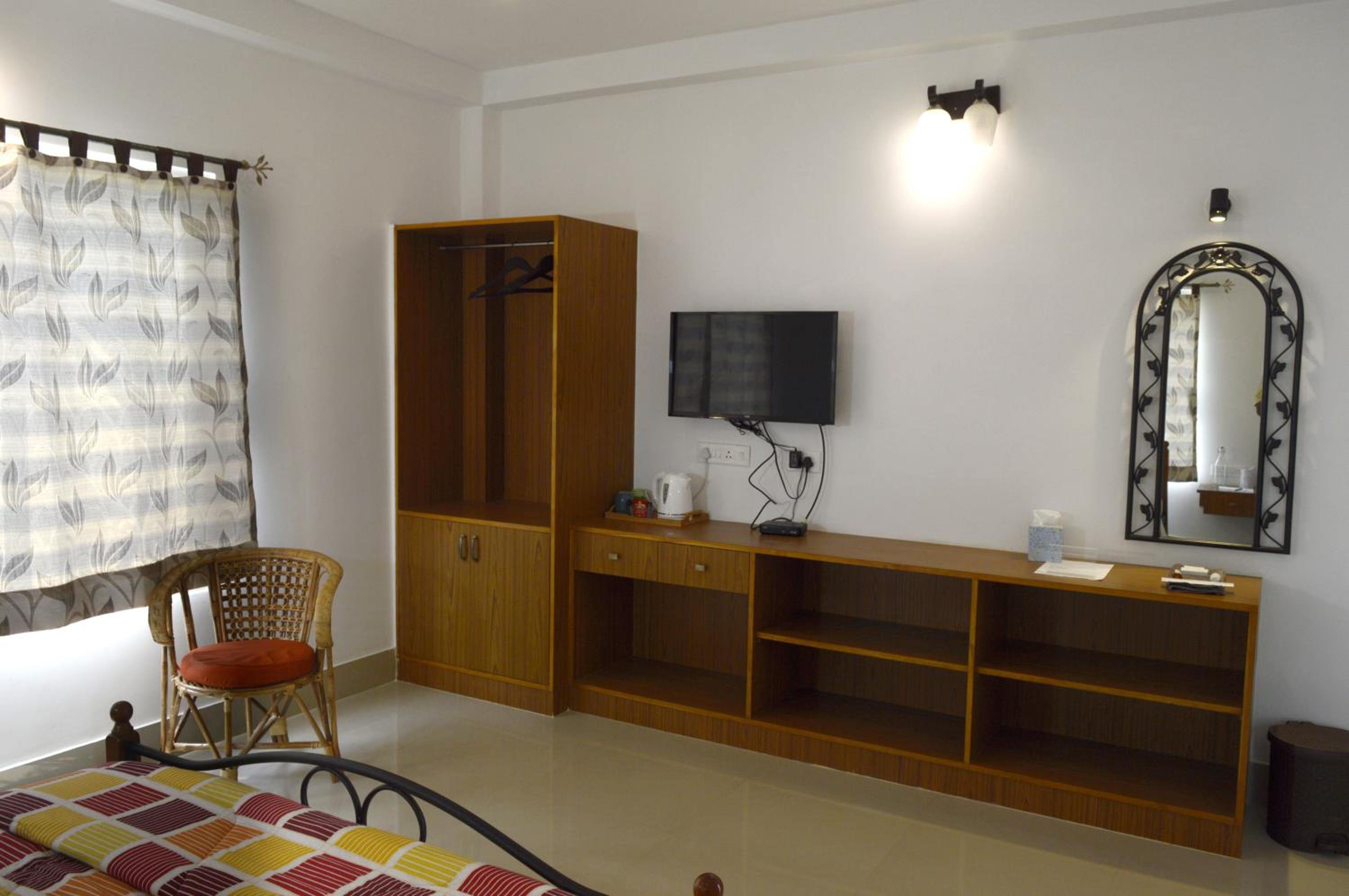 Deluxe Double Room with Balcony photo 1