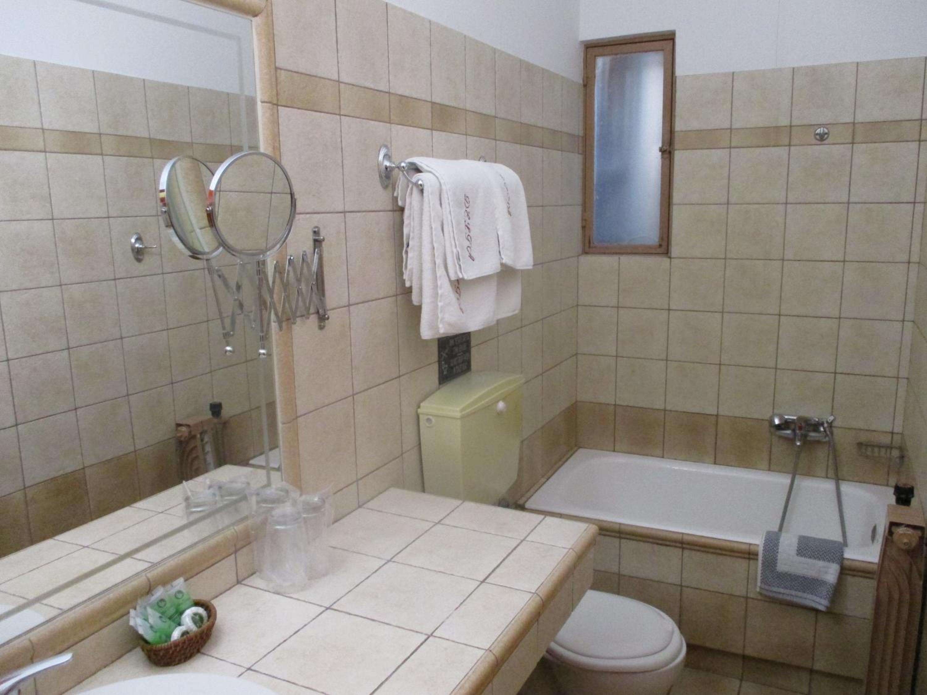Double or Twin Room photo 2