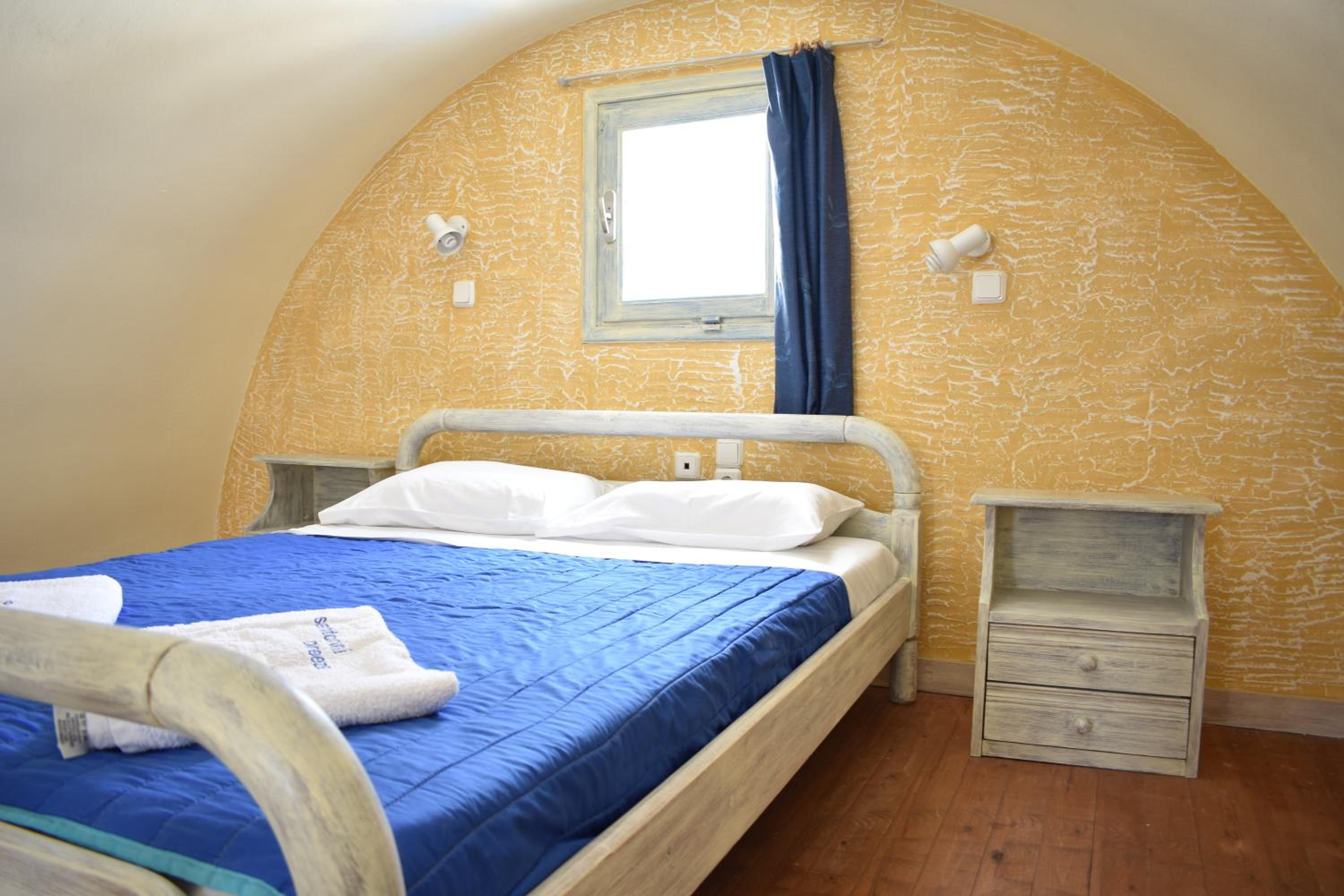 Apartment - Split Level