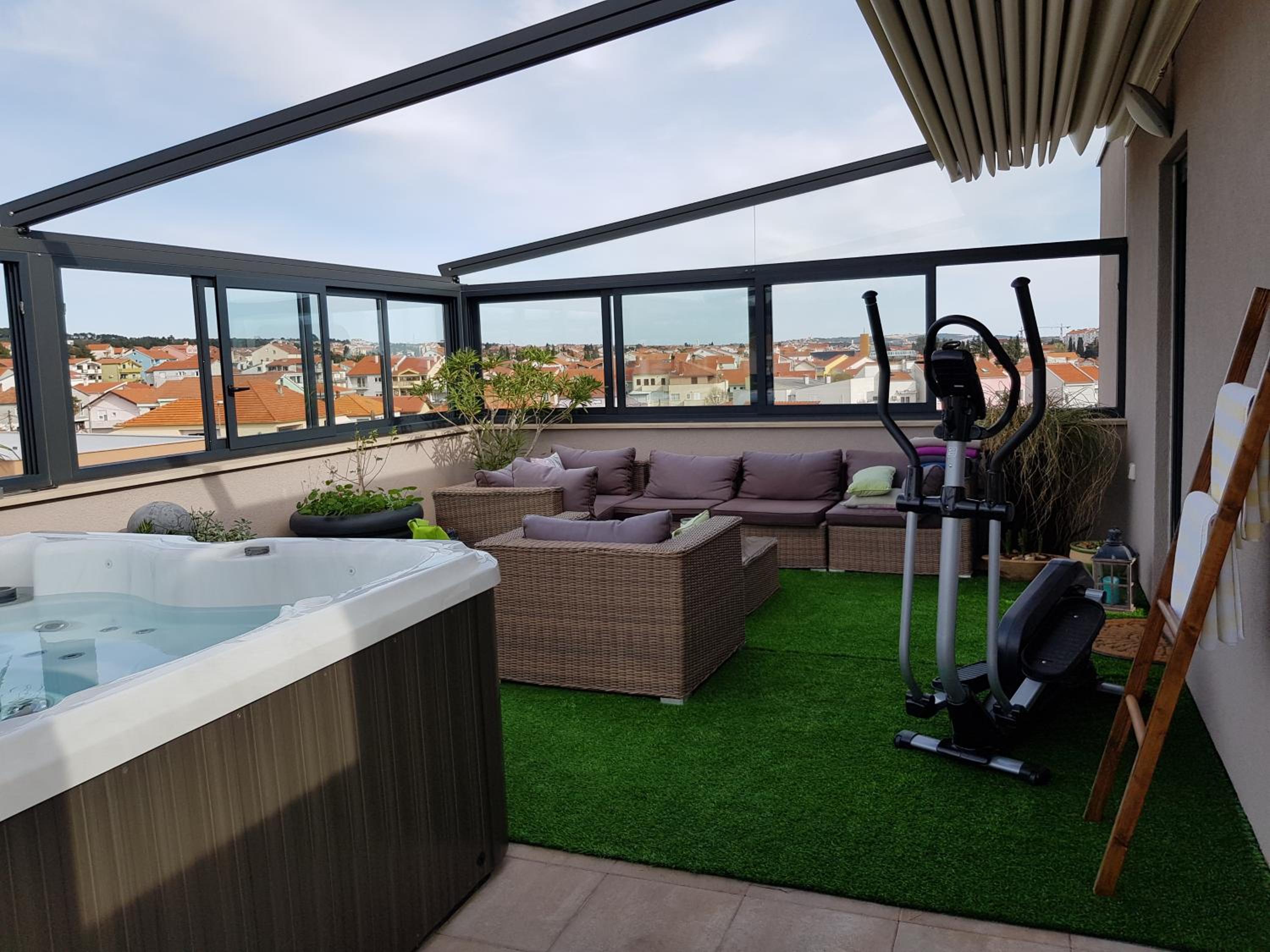 Penthouse Apartment - Photo 30