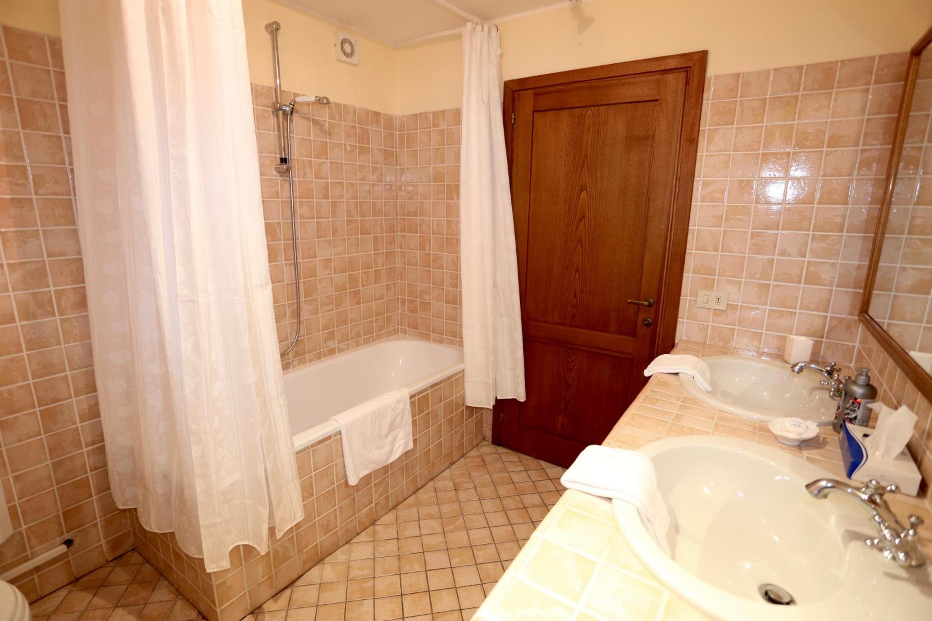 Two-Bedroom Villa photo 2