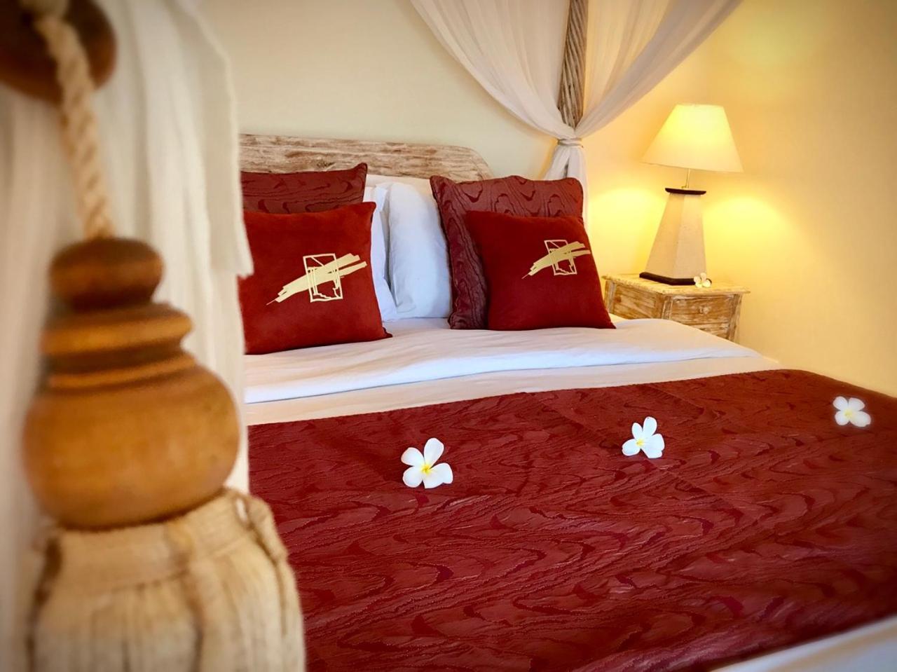 Bungalow with Sea View - Photo 4
