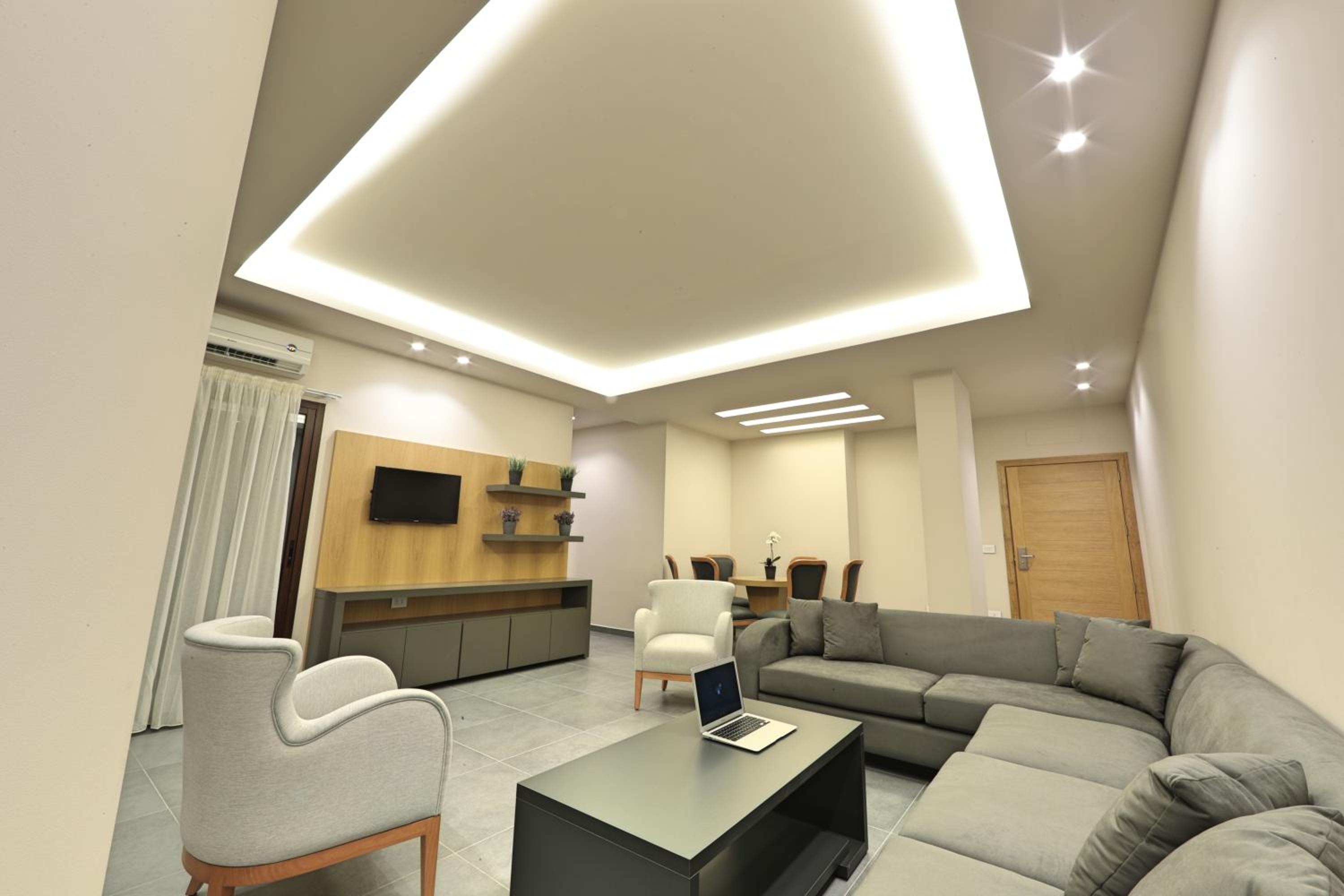 Deluxe Apartment photo 1