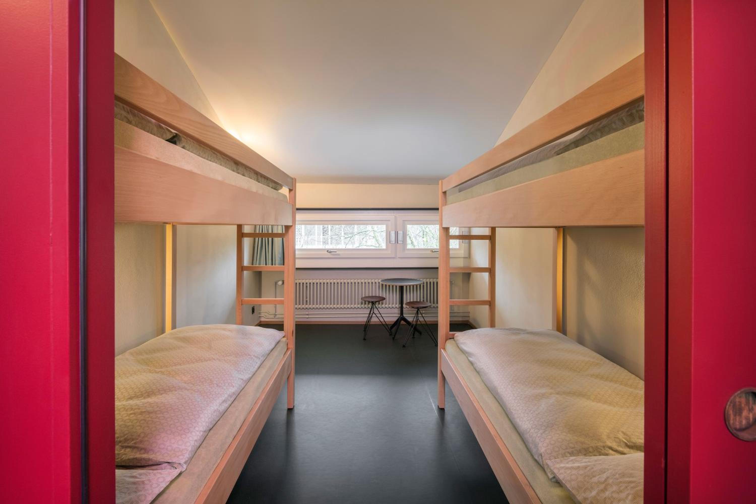 Quadruple Room with Shared Bathroom photo 3