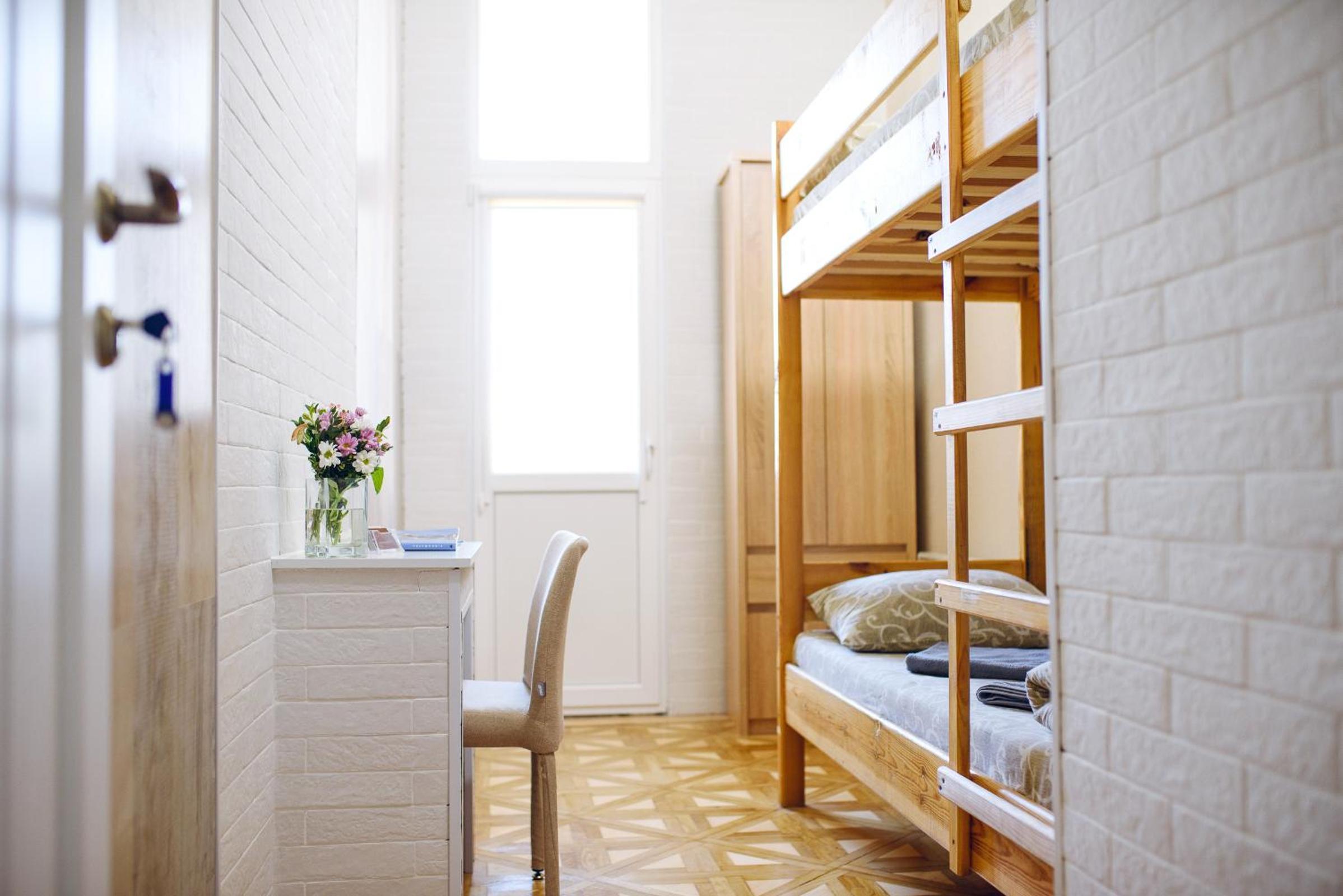 Economy Room with Shared Bathroom photo 2