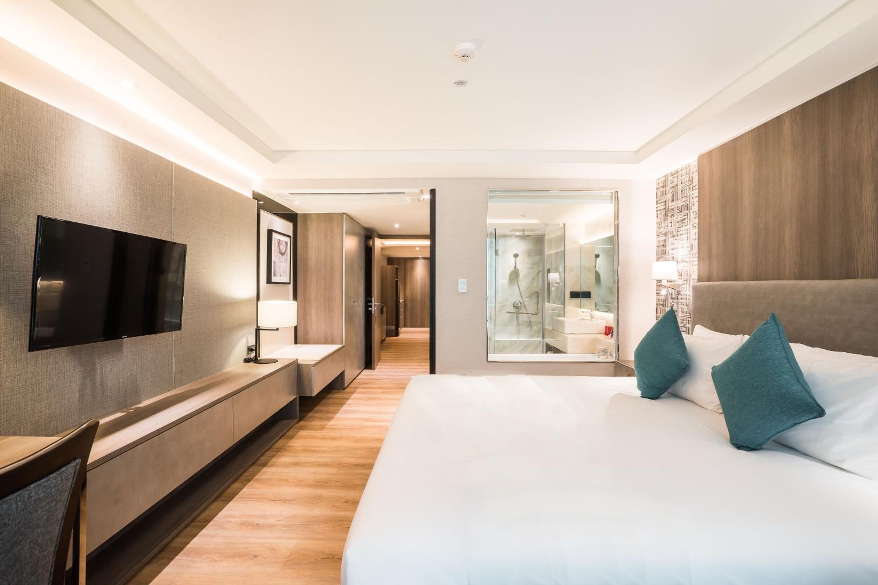 One Bedroom Executive Suite photo 3
