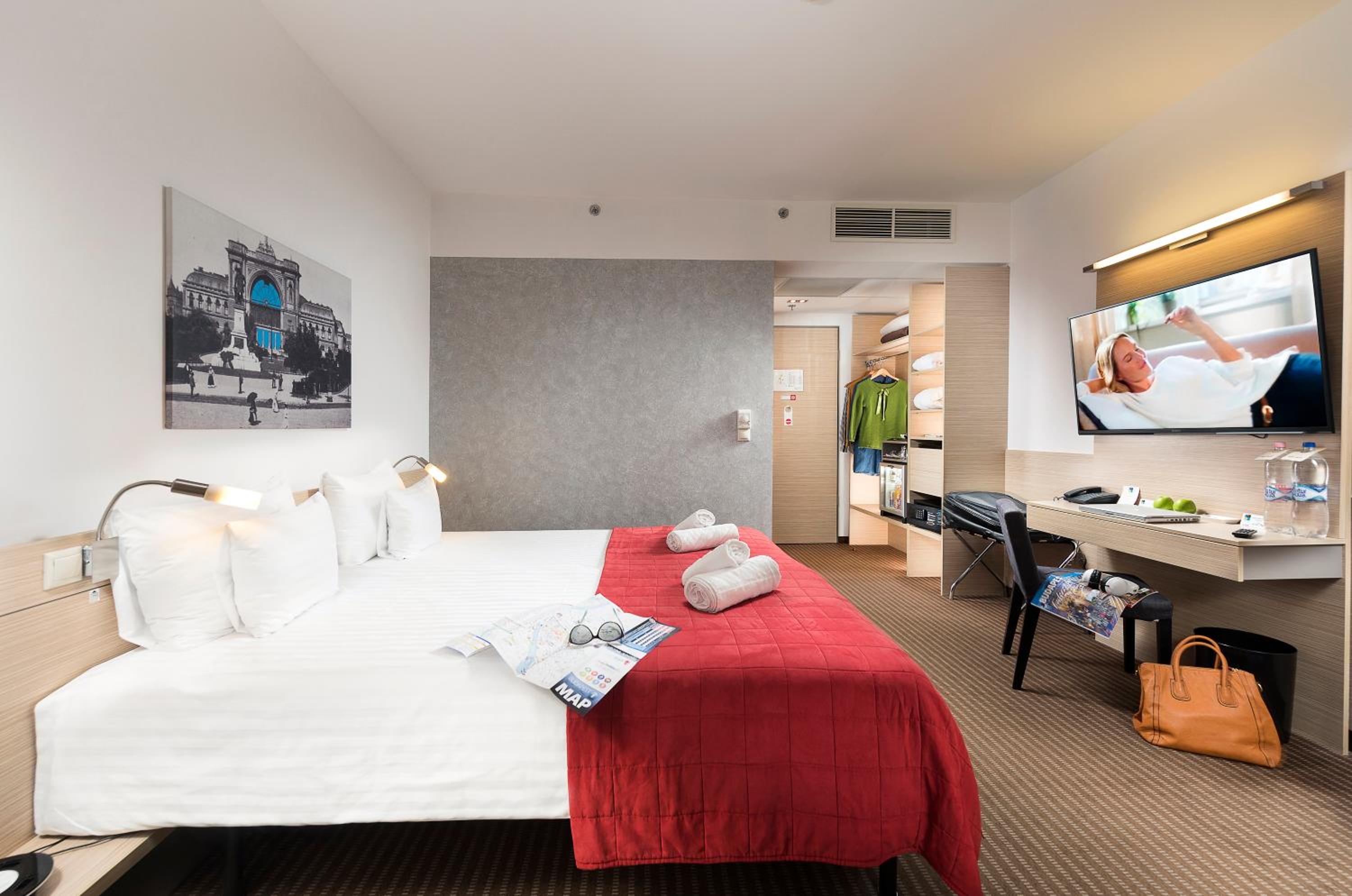 Superior Double or Twin Room - Photo 1