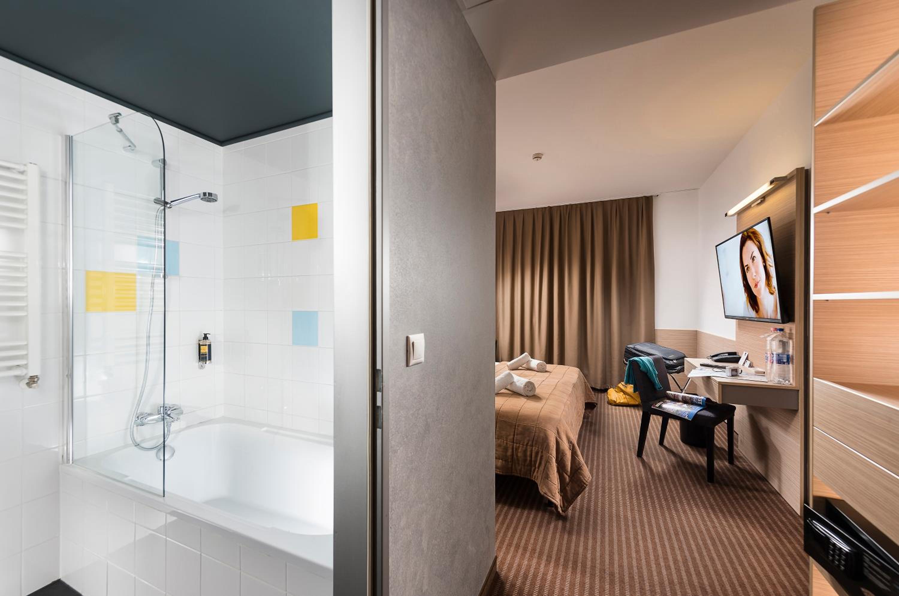 Standard Triple Room - Photo 2