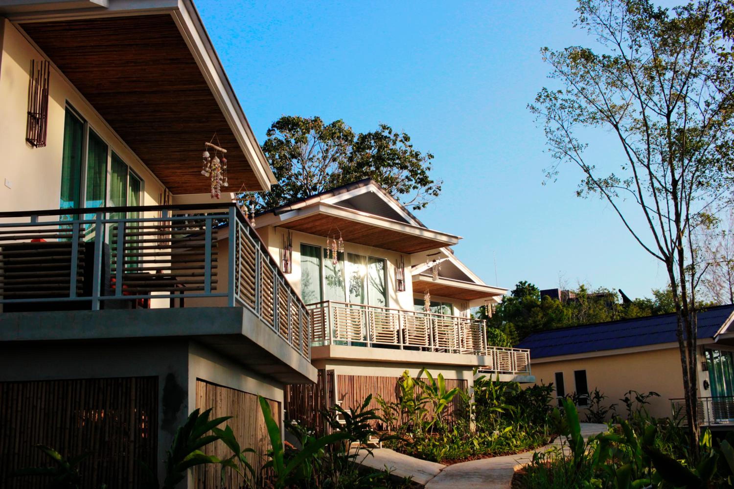 Bungalow with Sea View photo 2