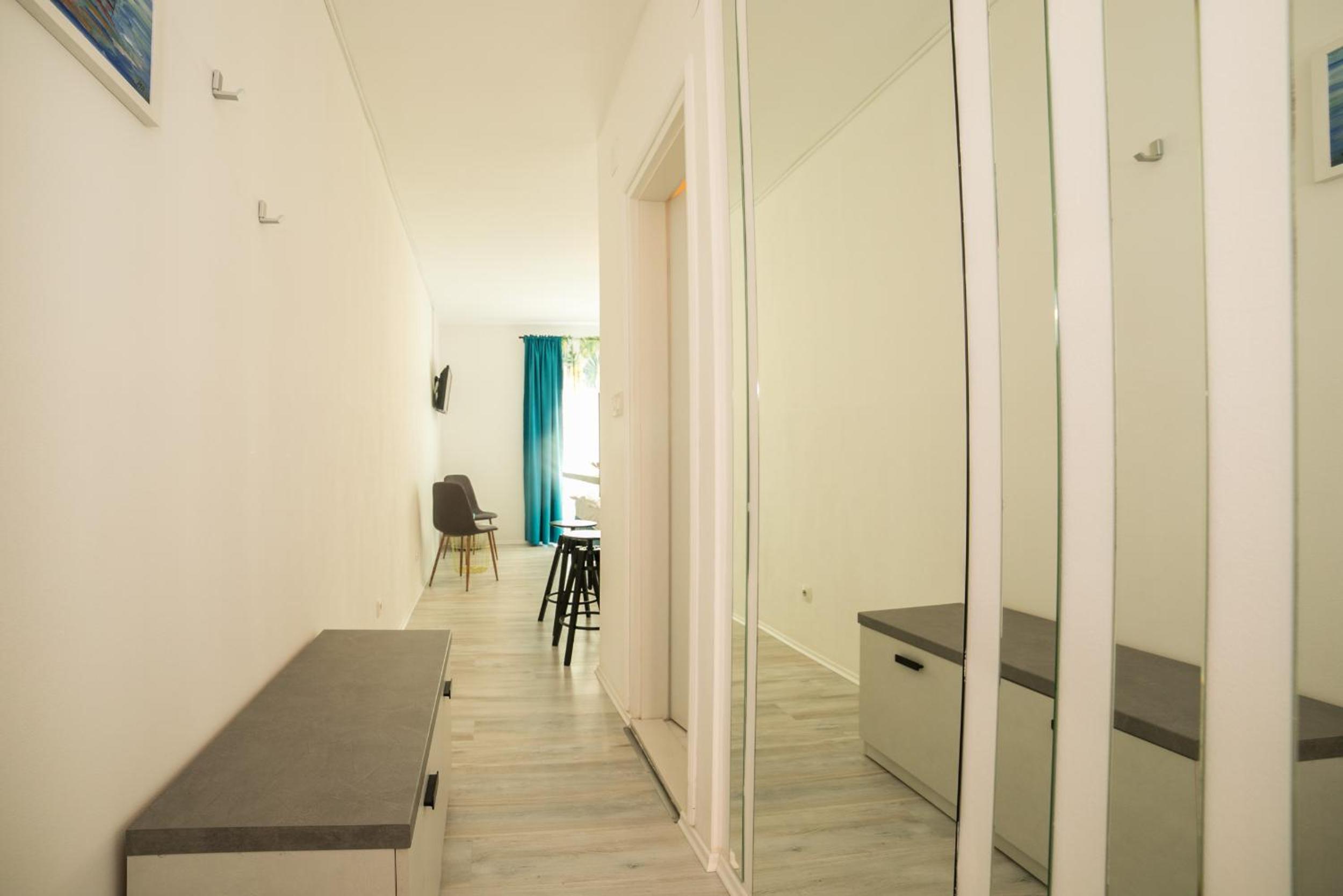 Studio Apartment with View - Photo 5