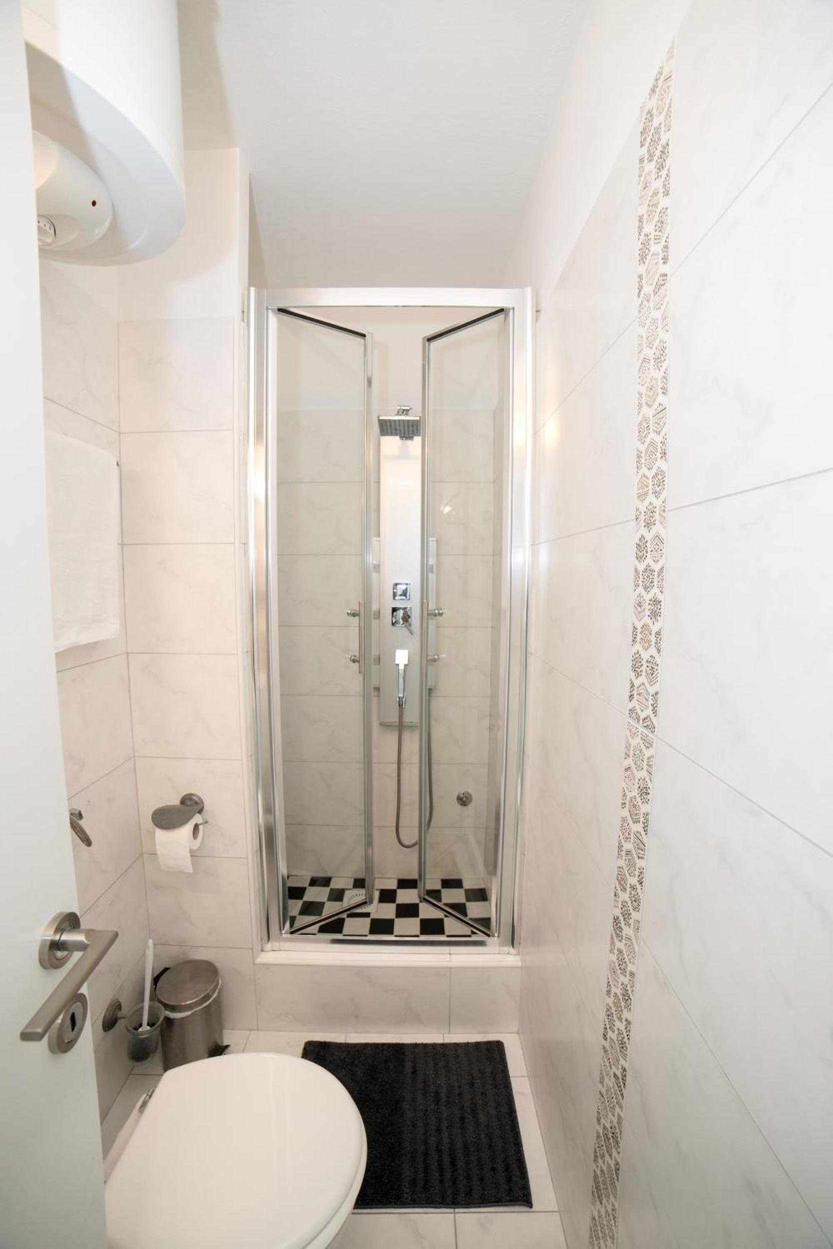 Studio Apartment with View - Photo 4