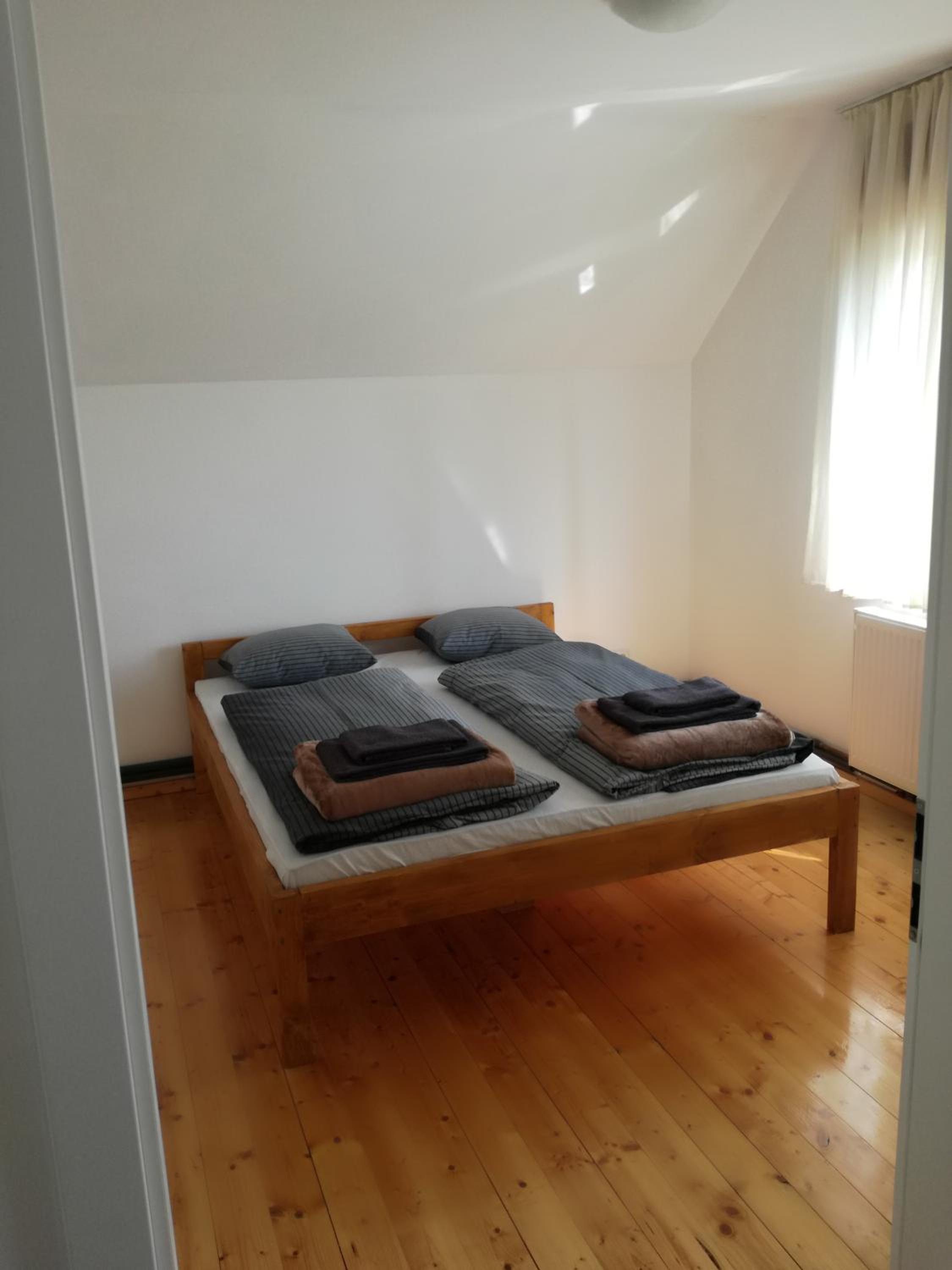 One-Bedroom Apartment - Photo 1