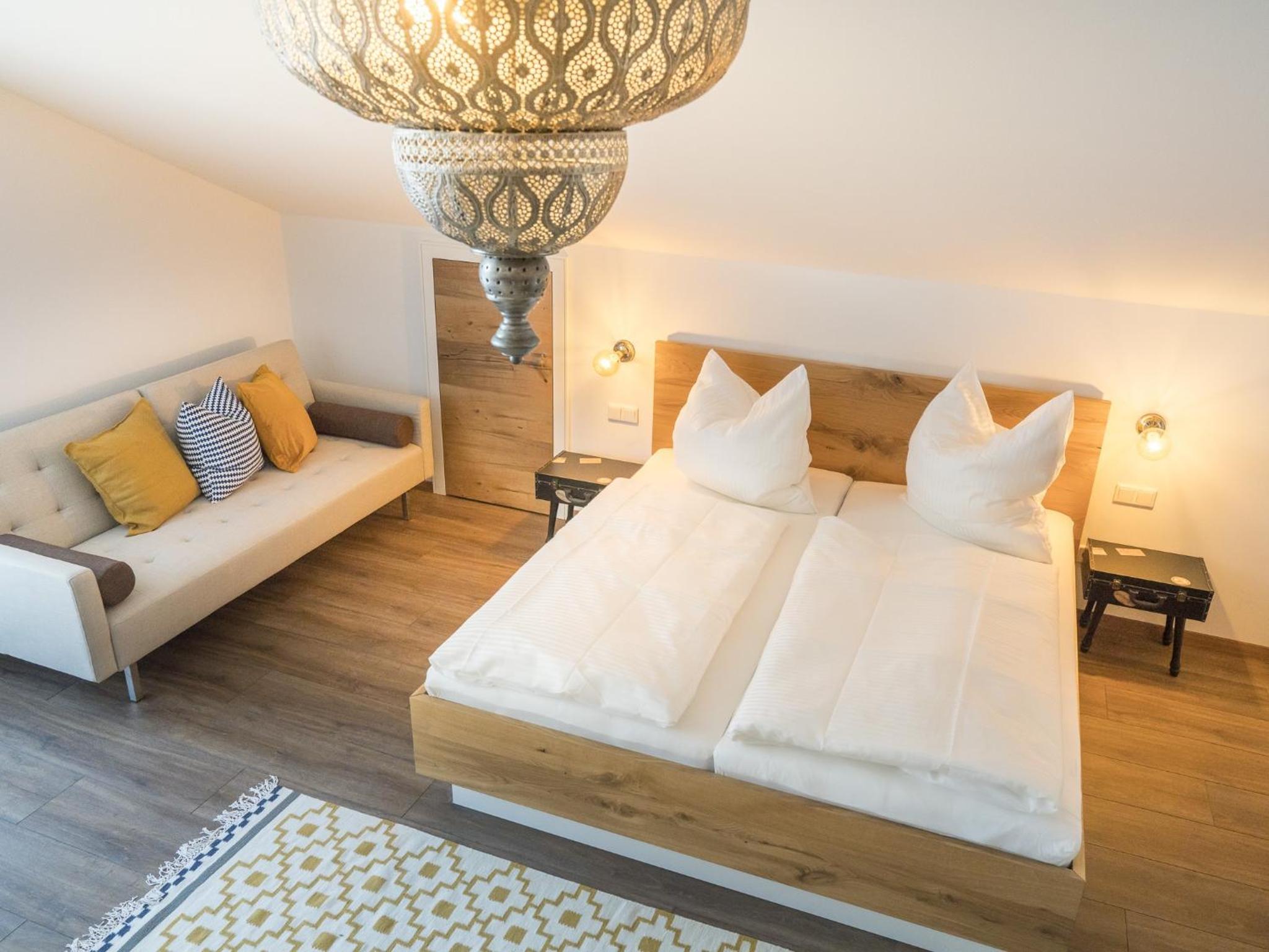 Double Room with Balcony (3 Adults) photo 3