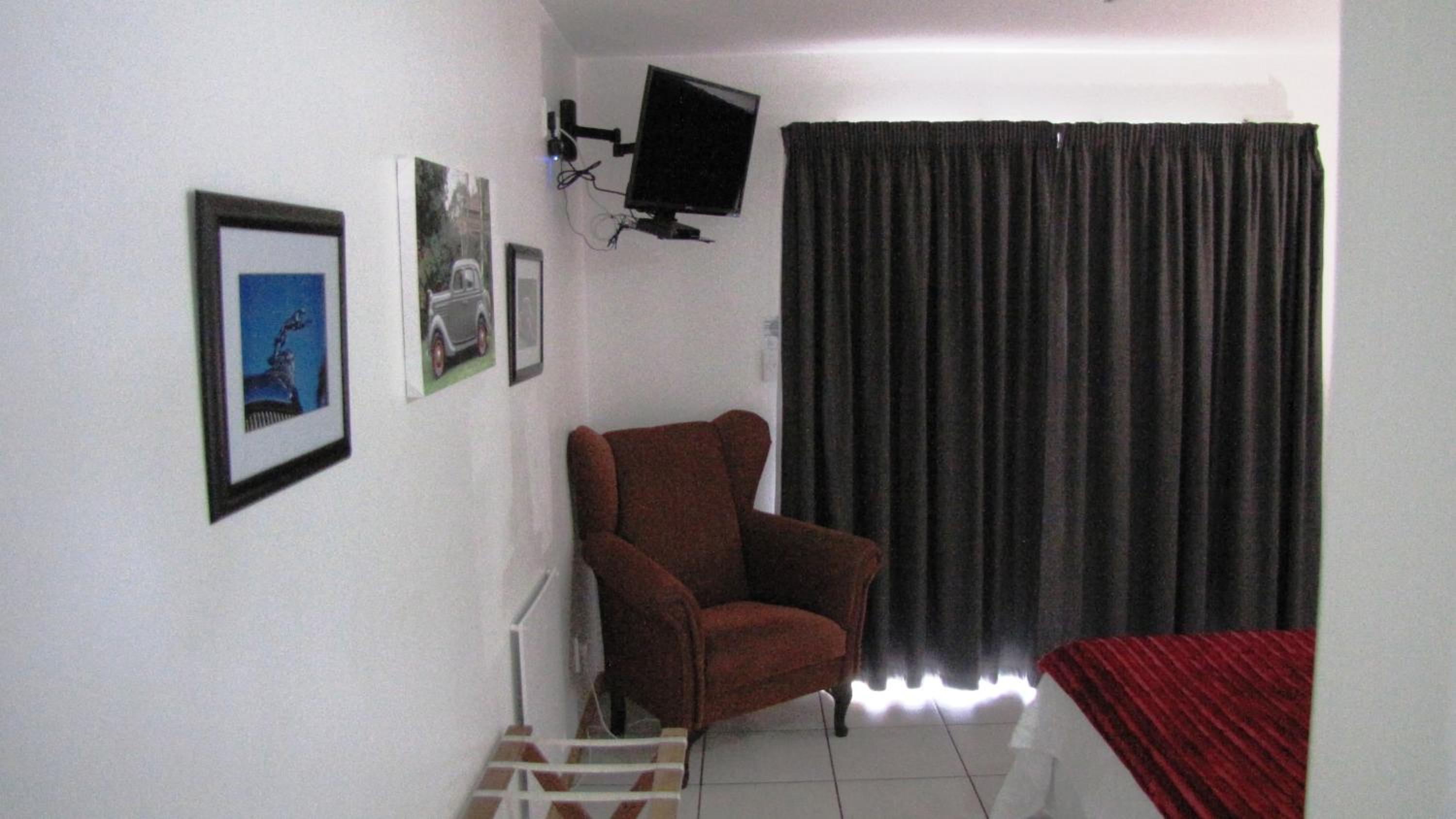 Queen Suite photo 1